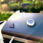 Barbecue a carvão - SNGONE FR noir - Barbecue de auto-ignição com tampa, grelha, luz LED USB, suporte para utensílios, grelha de aquecimento e colector de cinzas Photo4