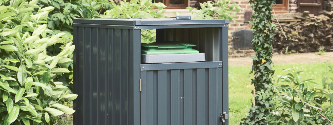Rangement de accessoires de jardin sweeek