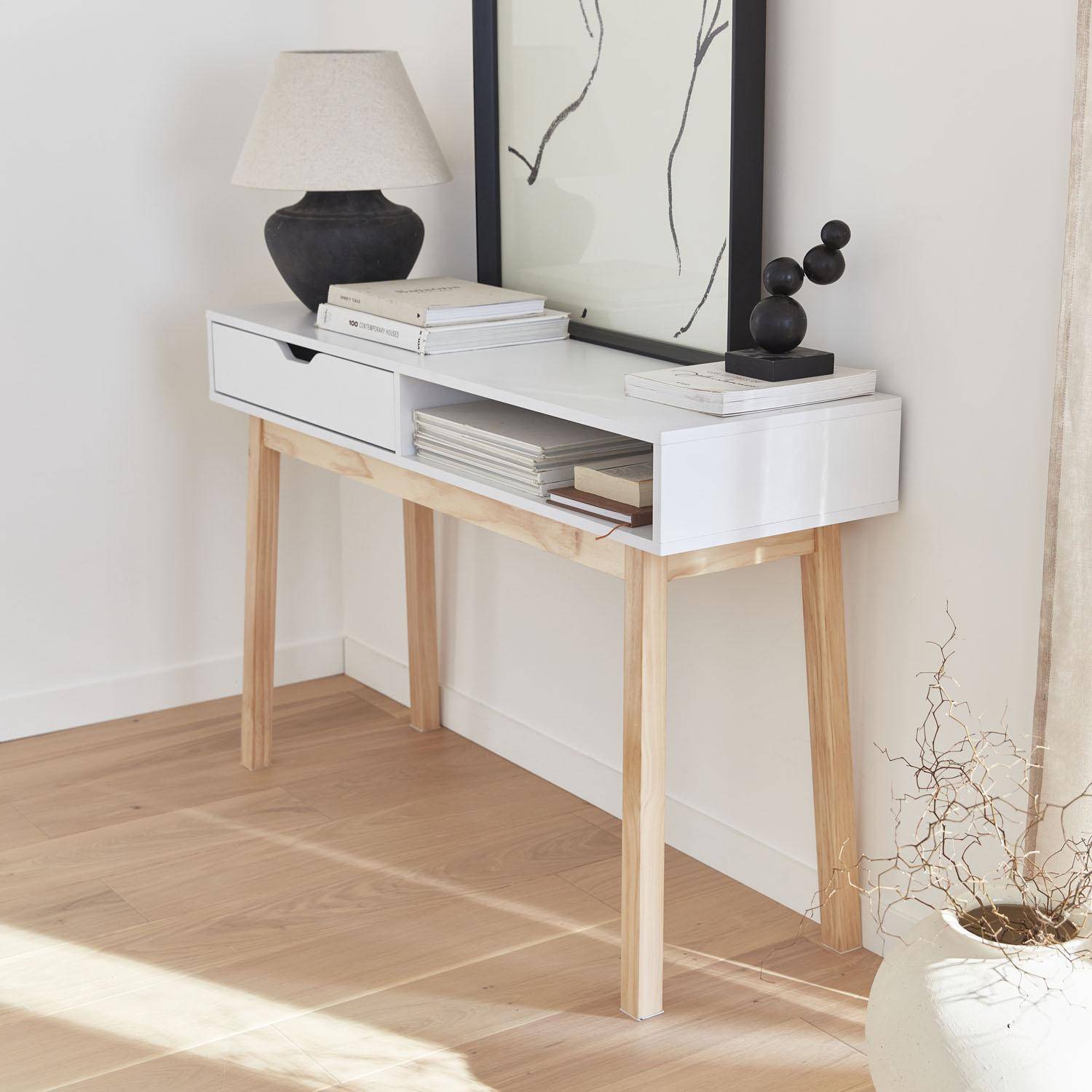Console scandinave blanche - Floki - avec 1 tiroir et 1 niche, pieds évasé en bois de sapin, 119x37x74.5cm Photo2