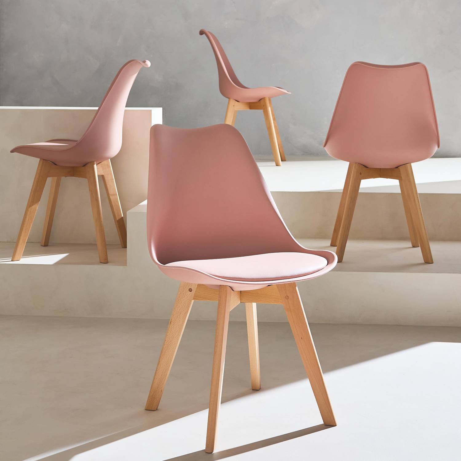 Conjunto de 4 cadeiras escandinavas, pernas em madeira de faia, 1 lugar, cor-de-rosa antigo Photo2