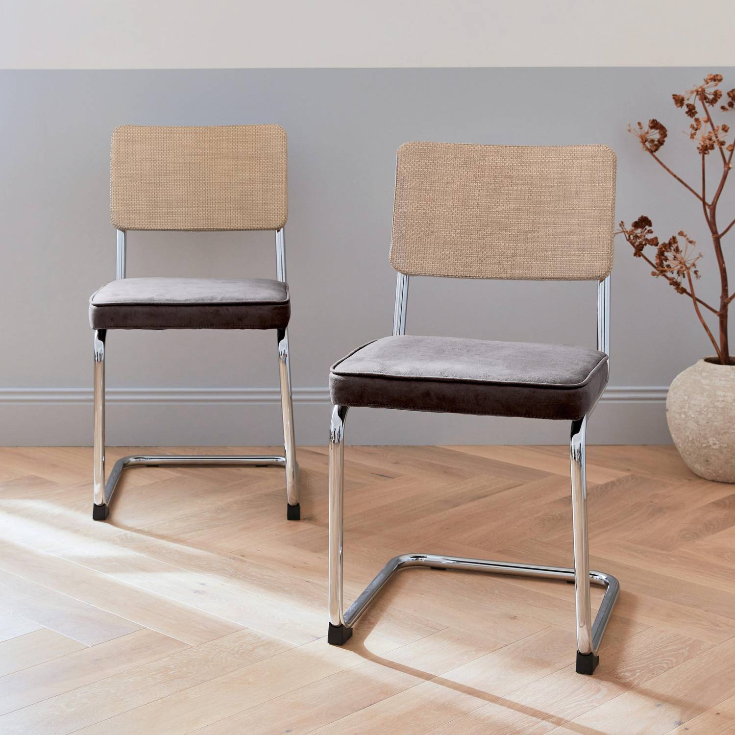 2 cadeiras cantilever - Maja - tecido preto e resina com efeito de vime, 46 x 54,5 x 84,5 cm Photo2