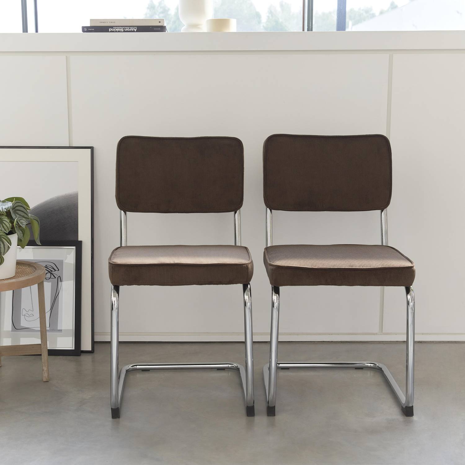 Pair of corduroy cantilever dining chairs, 46x54.5x84.5cm - Maja - Brown Photo2