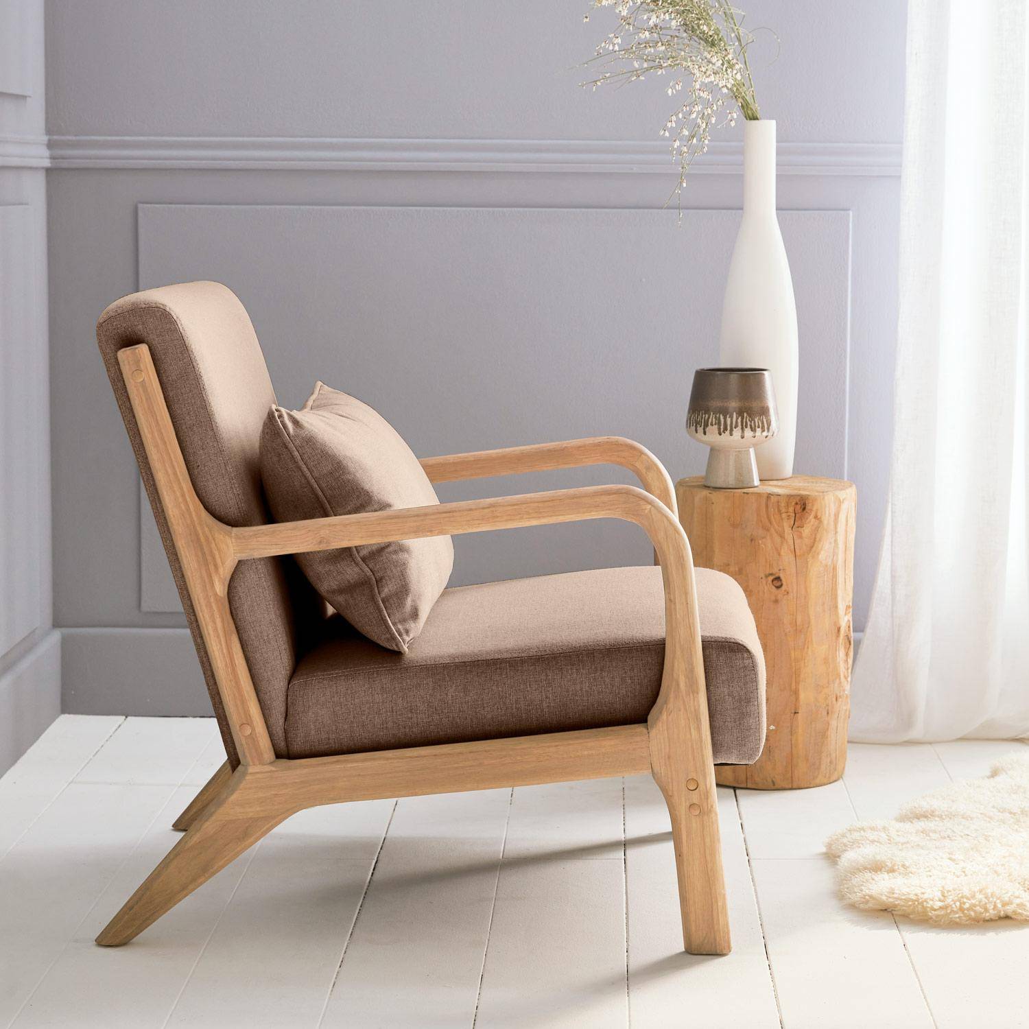 Sillón de diseño marrón en madera y tela, 1 asiento recto fijo, patas de compás escandinavas, armazón de madera maciza, asiento cómodo Photo3