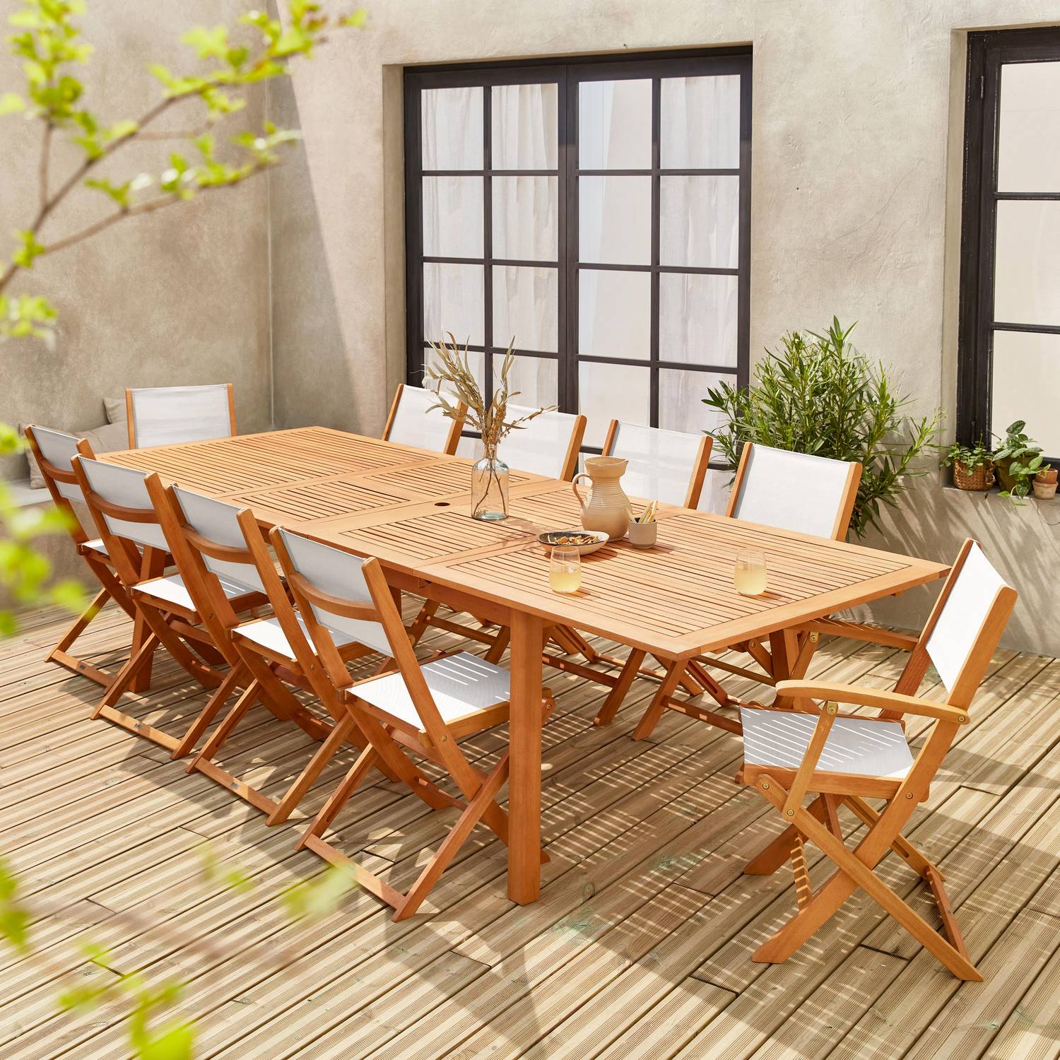 Salon de jardin en bois extensible - Almeria - Grande table 200/250/300cm avec 2 rallonges, 2 fauteuils et 8 chaises, en bois d'Eucalyptus FSC huilé et textilène blanc Photo8