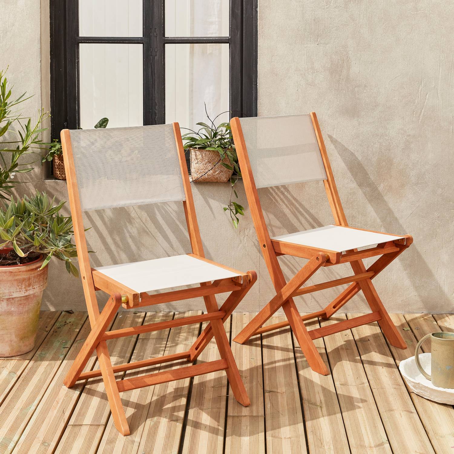 Sedie da giardino, in legno e textilene - modello: Almeria, colore: Bianco - 2 sedie pieghevoli in legno di eucalipto FSC oliato e textilene Photo1