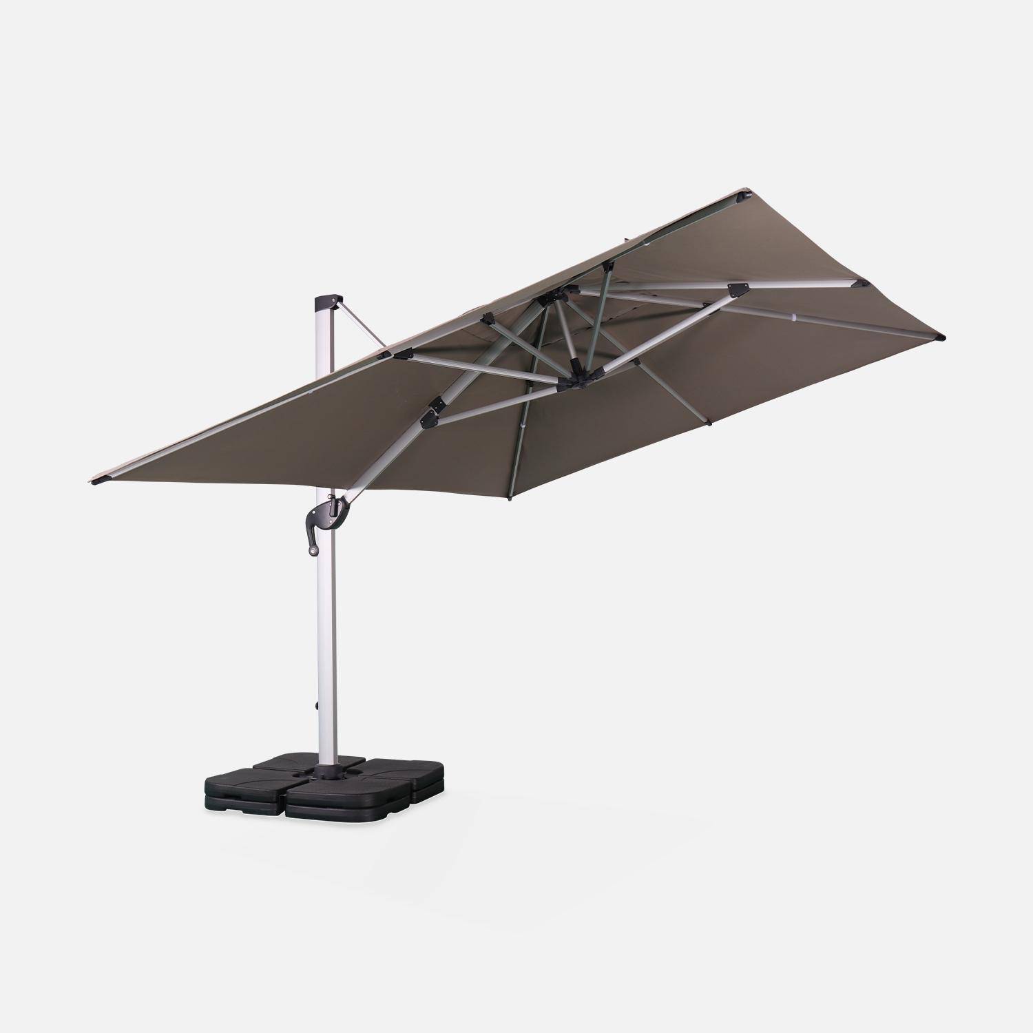 Parasol déporté haut de gamme carré 4x4m – PYLA Taupe – Toile Sunbrella ® fabriquée en France, par Dickson, structure en aluminium anodisé, rotatif, housse de protection Photo3