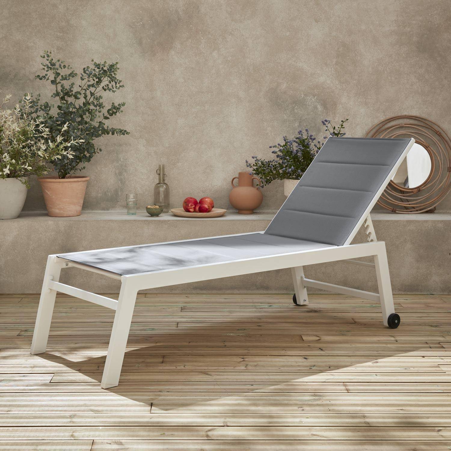 Tumbona de aluminio blanco y textileno gris, reclinable 6 posiciones | Solis,sweeek,Photo1