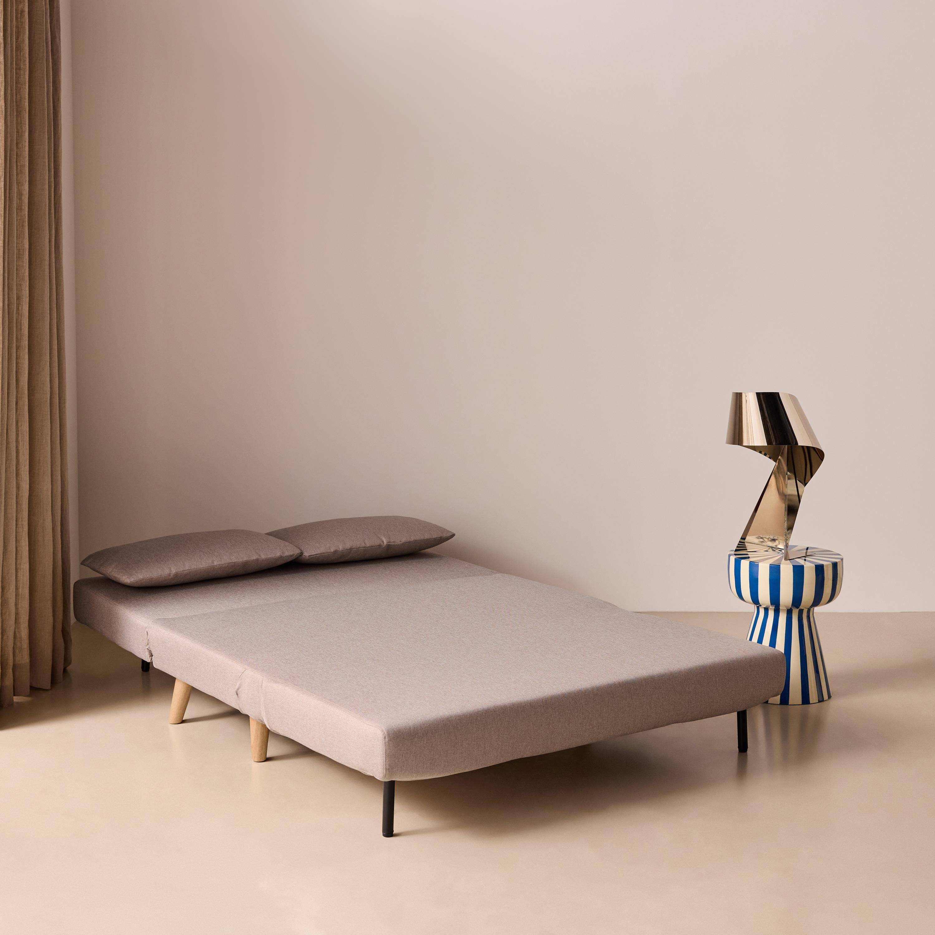 Sofá-cama em tecido com pés em madeira, 2 lugares Bege - 120x89x80 cm Photo4