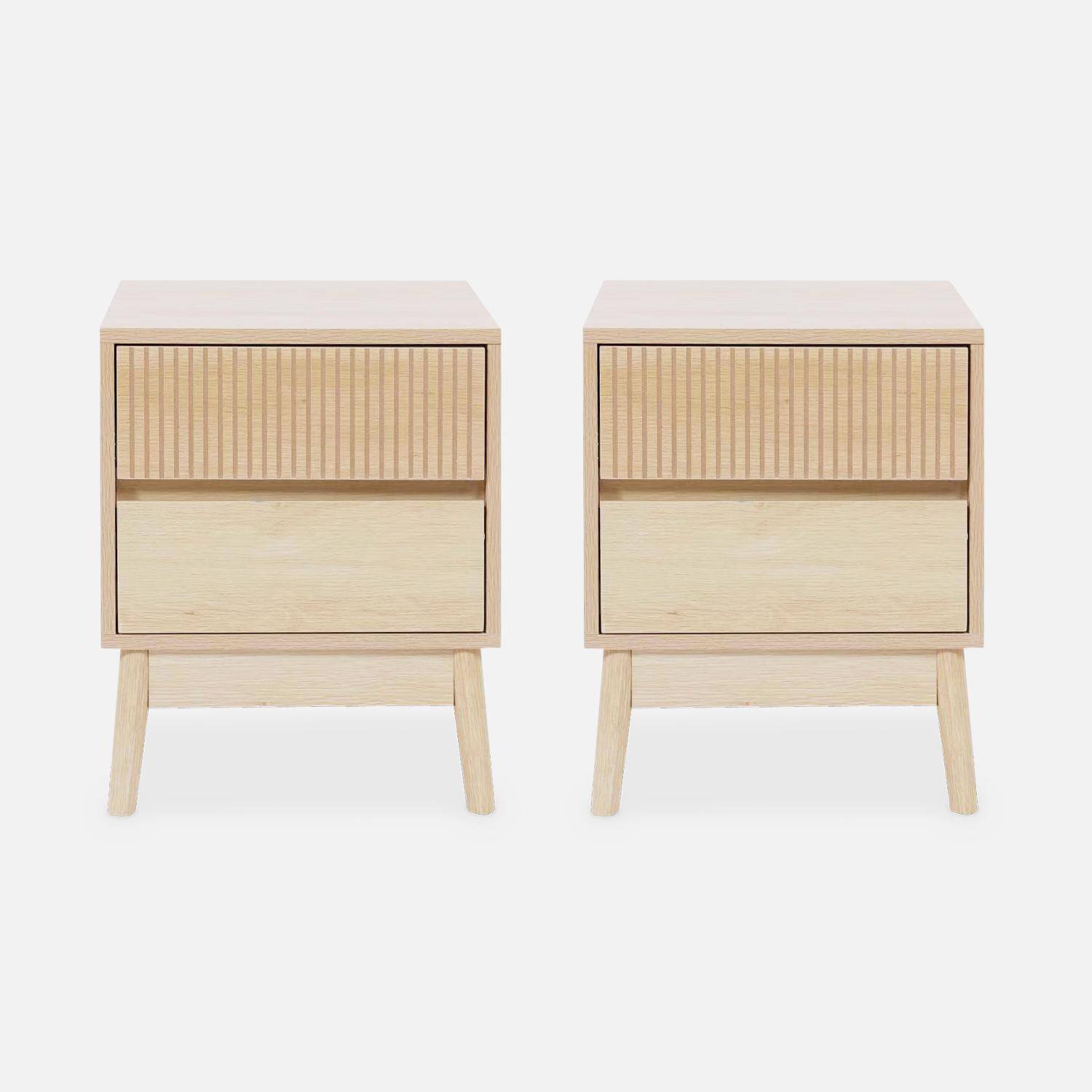 Conjunto de 2 mesas de cabeceira com duas gavetas, decoração em madeira e pernas em pinho - Linear Photo4