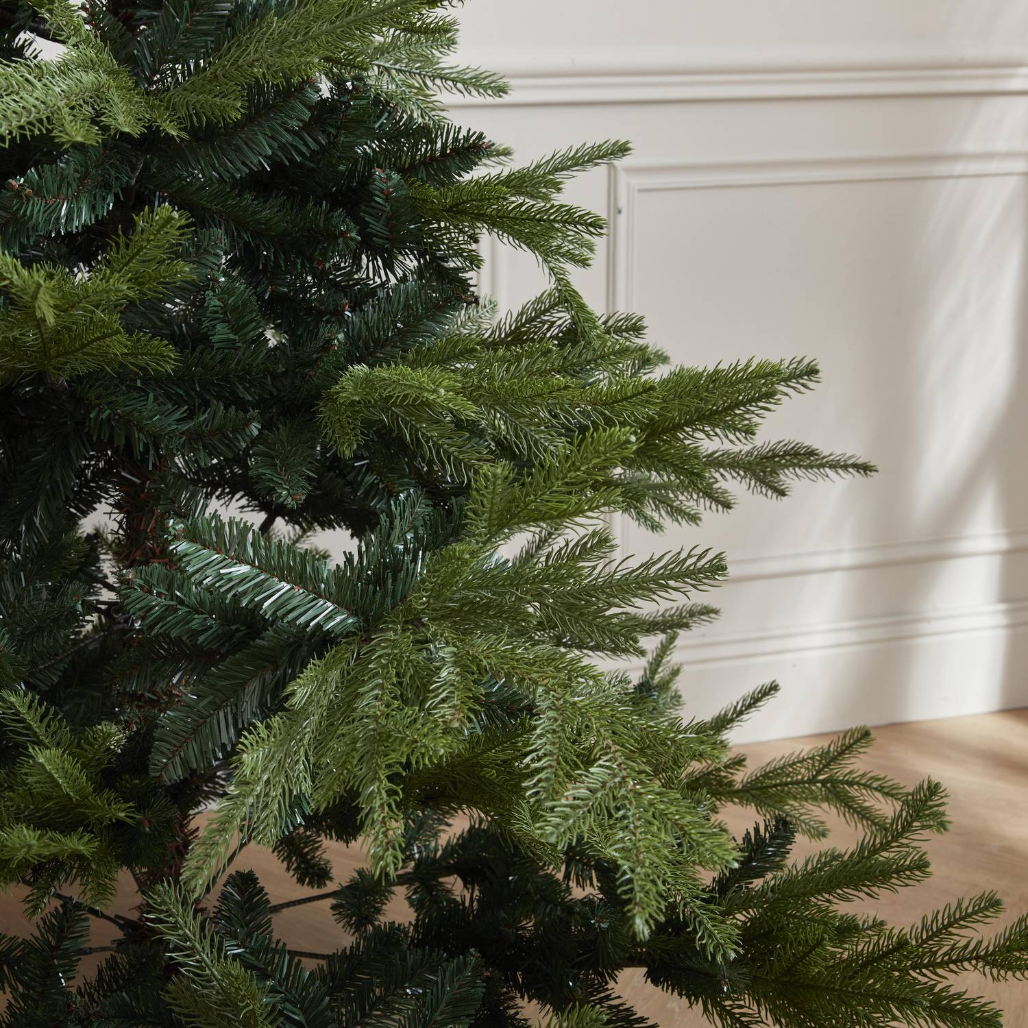 Sapin de Noël artificiel de 210cm - Rimbey - aiguilles mixtes, aspect réaliste, pied inclus Photo2