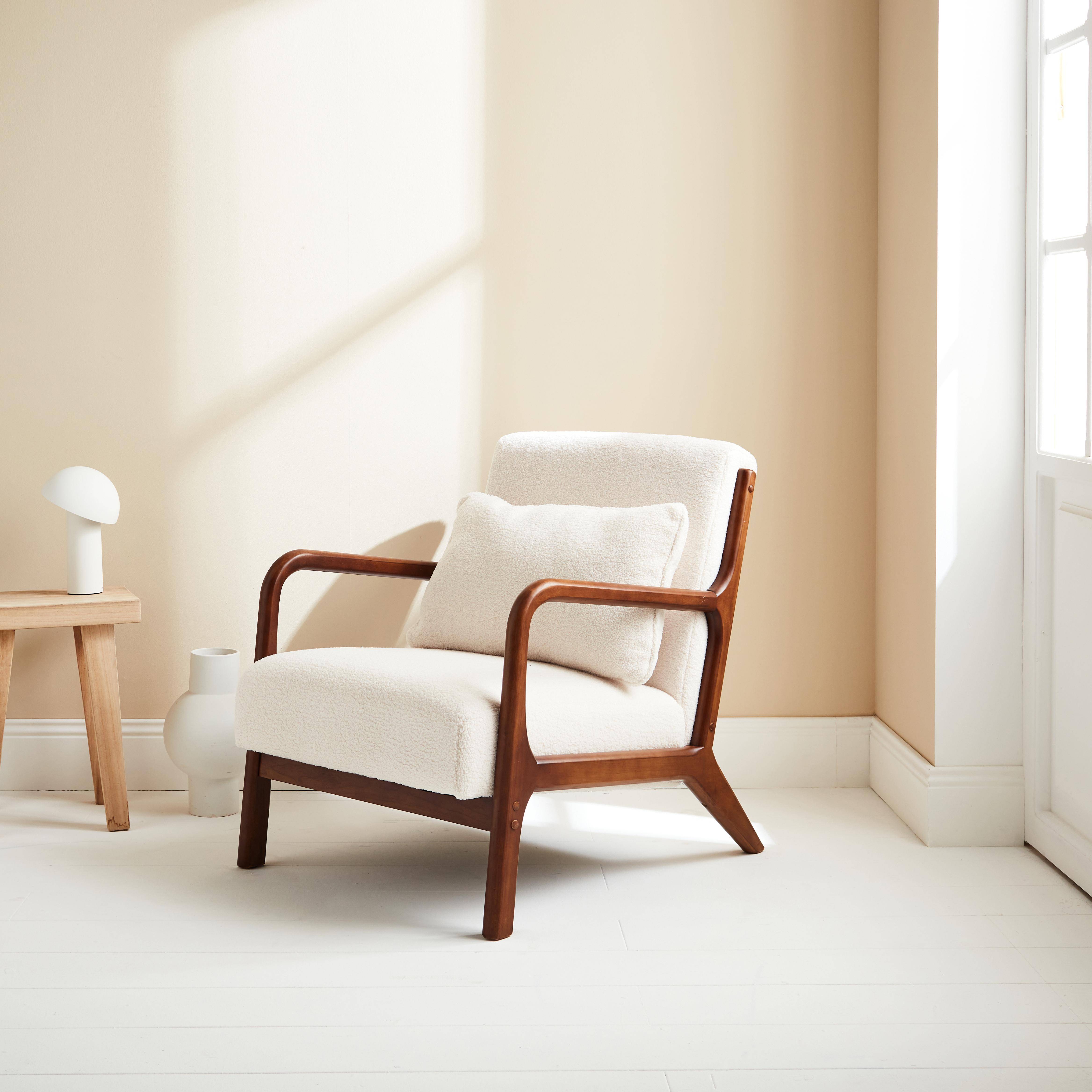 Scandinavische fauteuil met walnootkleurig hout en bouclé crème - Lorens,sweeek,Photo2