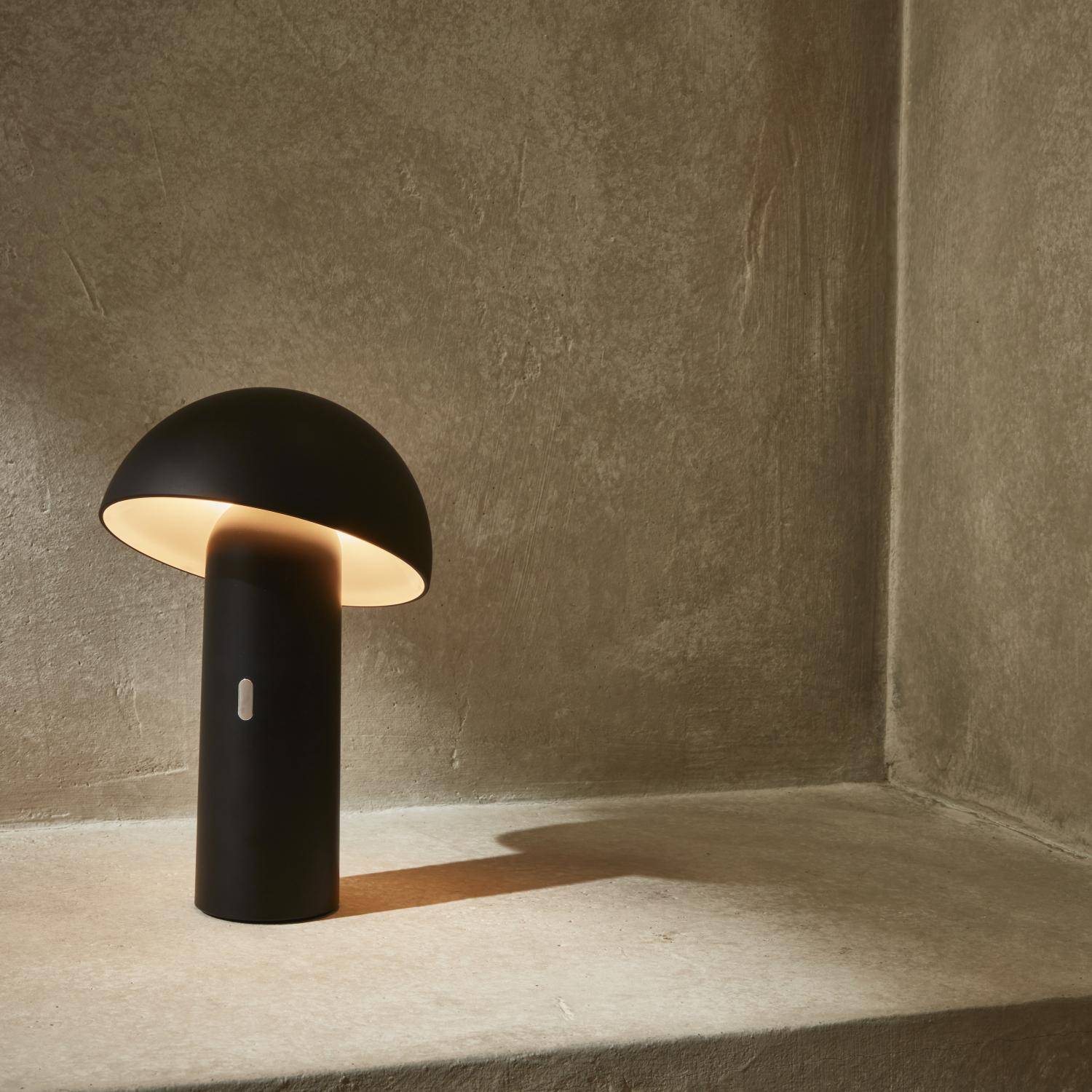 Lampada da tavolo a batteria Nomadic con testa orientabile, 28cm, Thom, Nero, 7x7x28 cm,sweeek,Photo5