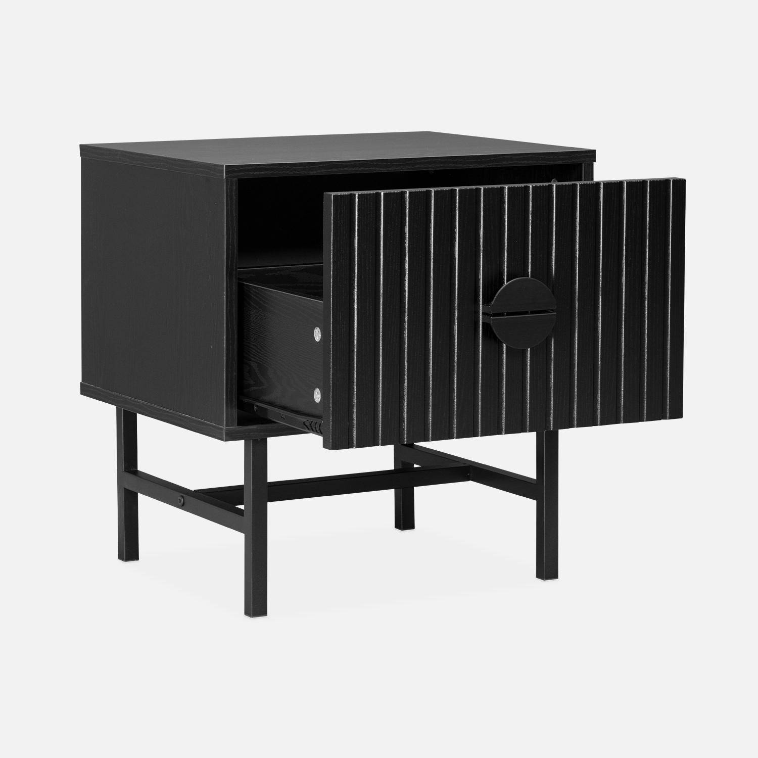Table de chevet noire décor bois rainuré, un tiroir, L 48 x l 39 x H 50cm Photo6