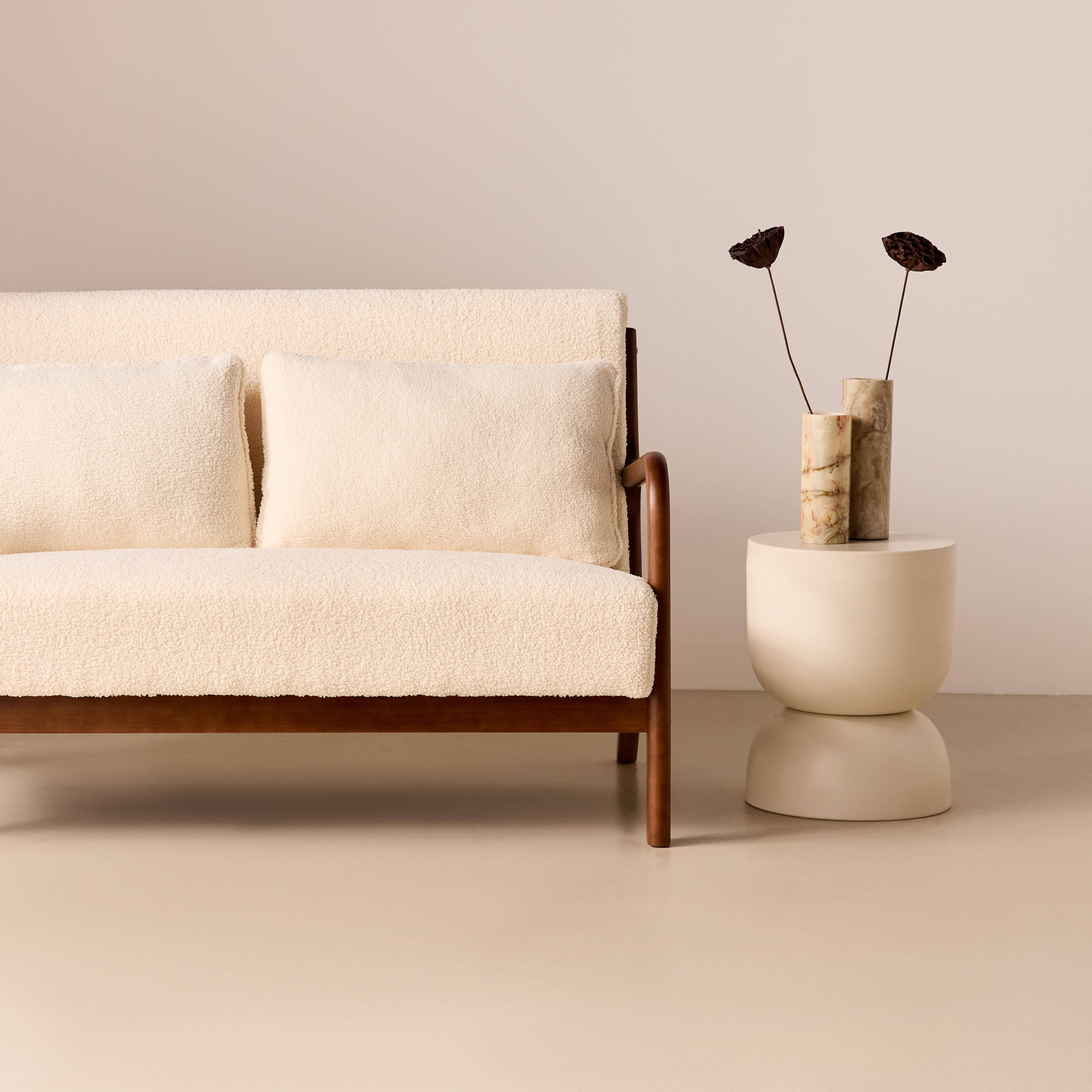 Divano in tessuto bouclé con gambe in legno tinto noce chiaro, 2 posti Crema - 124x83x77 cm Photo3