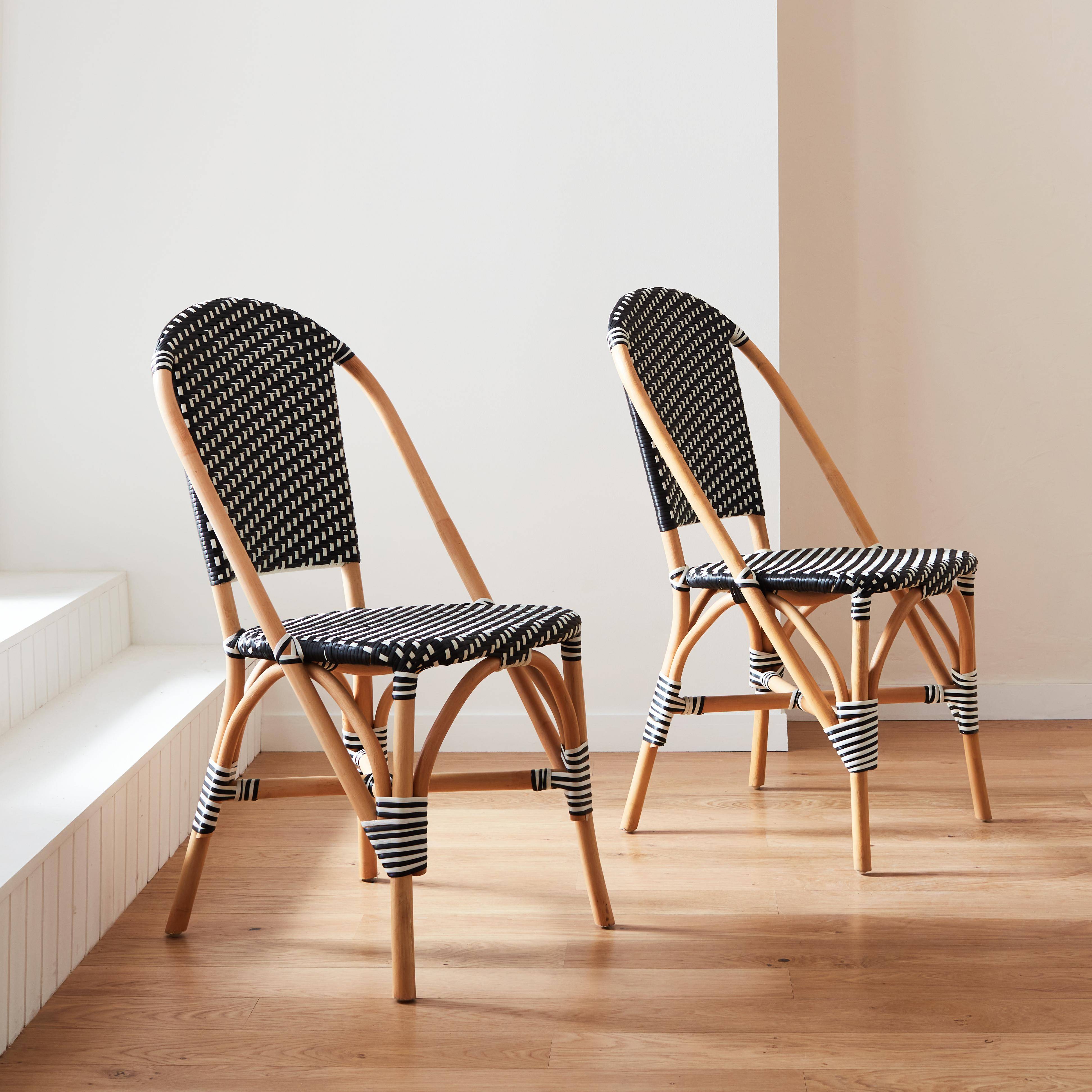 Lot de 2 chaises empilables bistrot en rotin et polyrotin noir et blanc, L 48 x P 58 x H 90cm,sweeek,Photo1