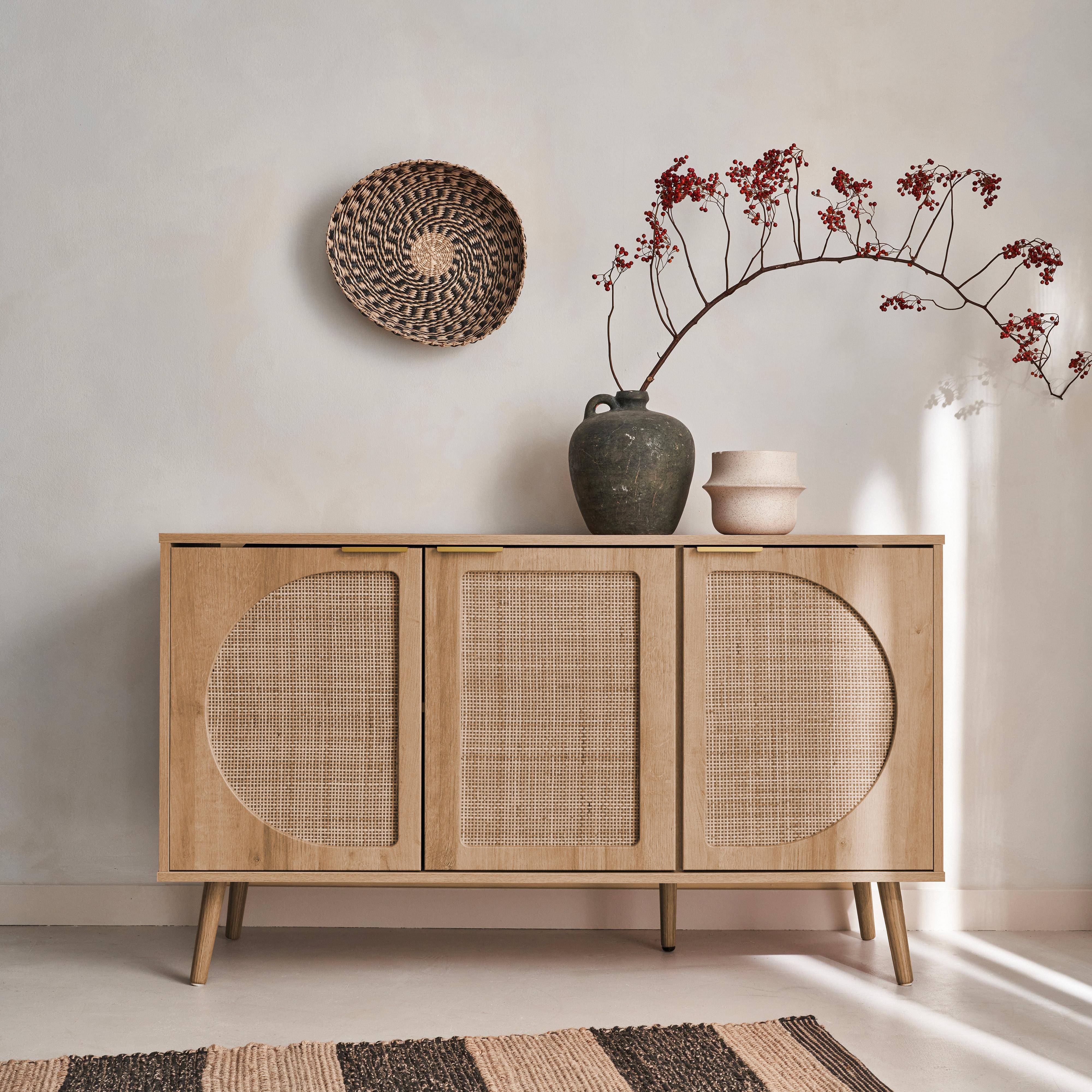 Buffet de rangement, Eva, cannage arrondis et décor bois, trois portes, deux niveaux , buffet bas, L 120 x l39 x H70cm Photo1