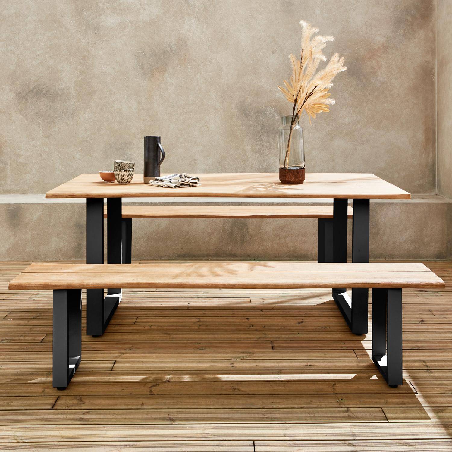 Table de jardin 6 places en bois avec bancs bois d'acacia et structure en acier noire Photo1