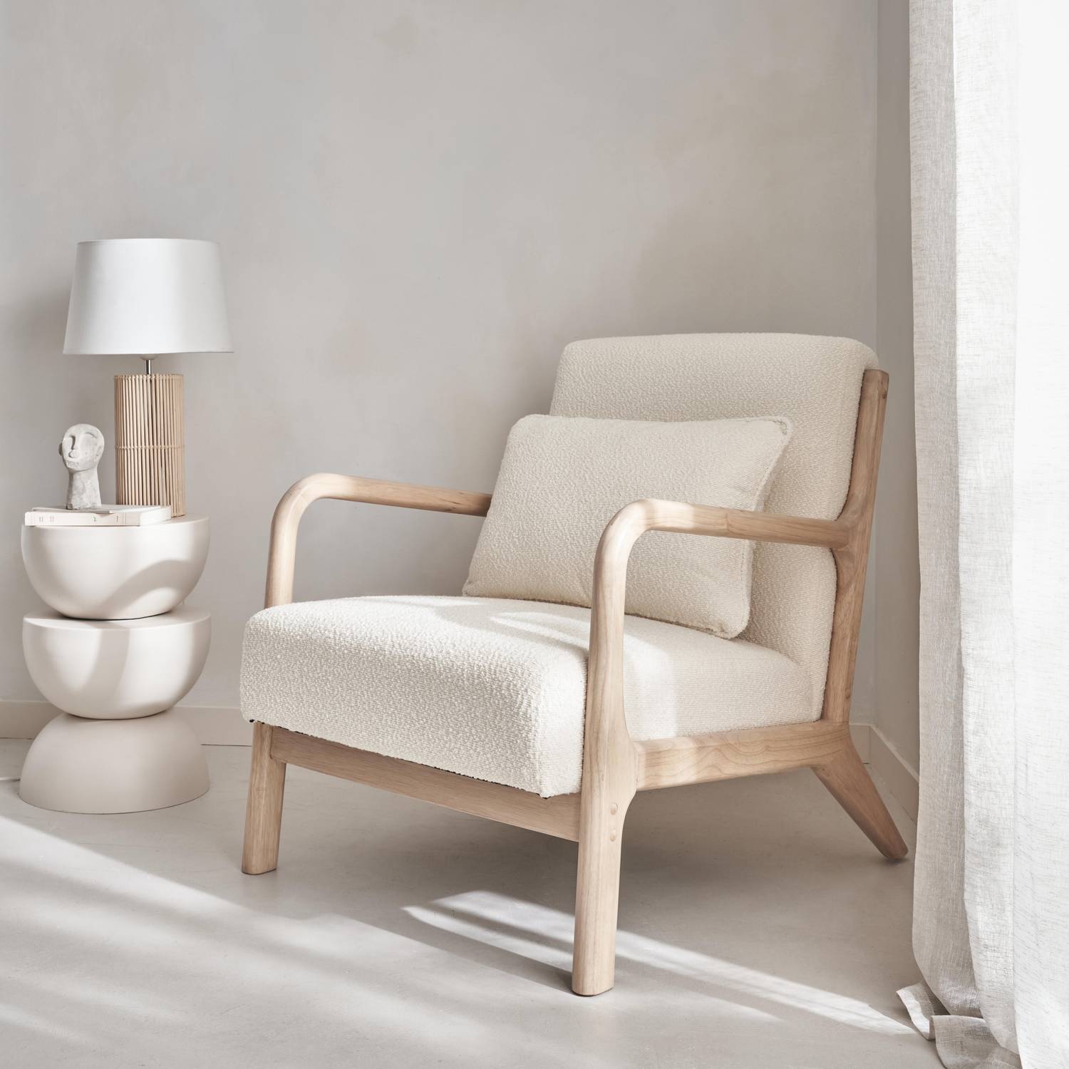 Sessel aus Holz und Bouclé-Stoff, 1 Person, Zirkelbeine, solides Holzgestell, skandinavischer Stil Photo1