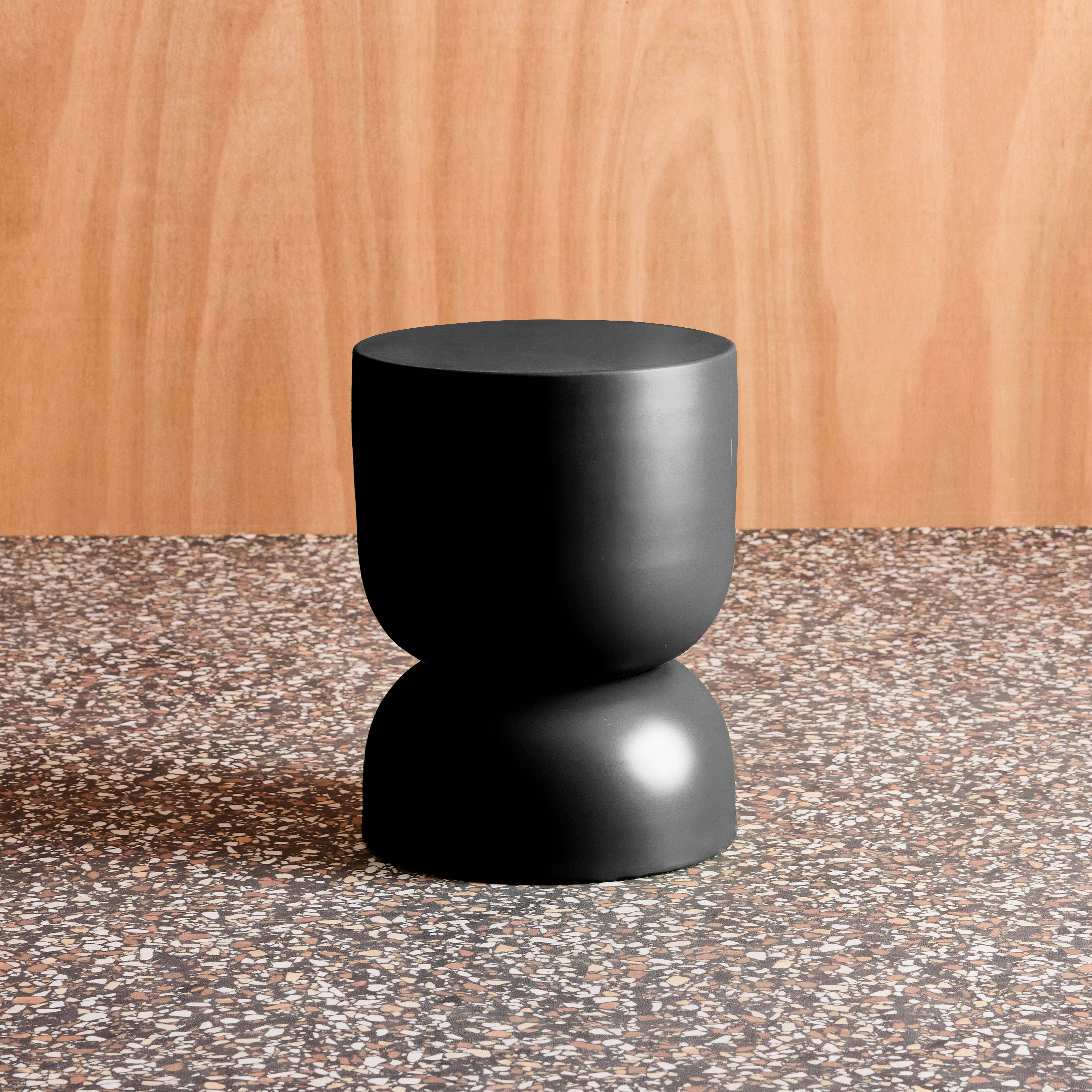 Mesa auxiliar, rincón de sofá, Mesita metal Ø32 x H42cm, Madi, Negro, 32x32x42 cm,sweeek,Photo1