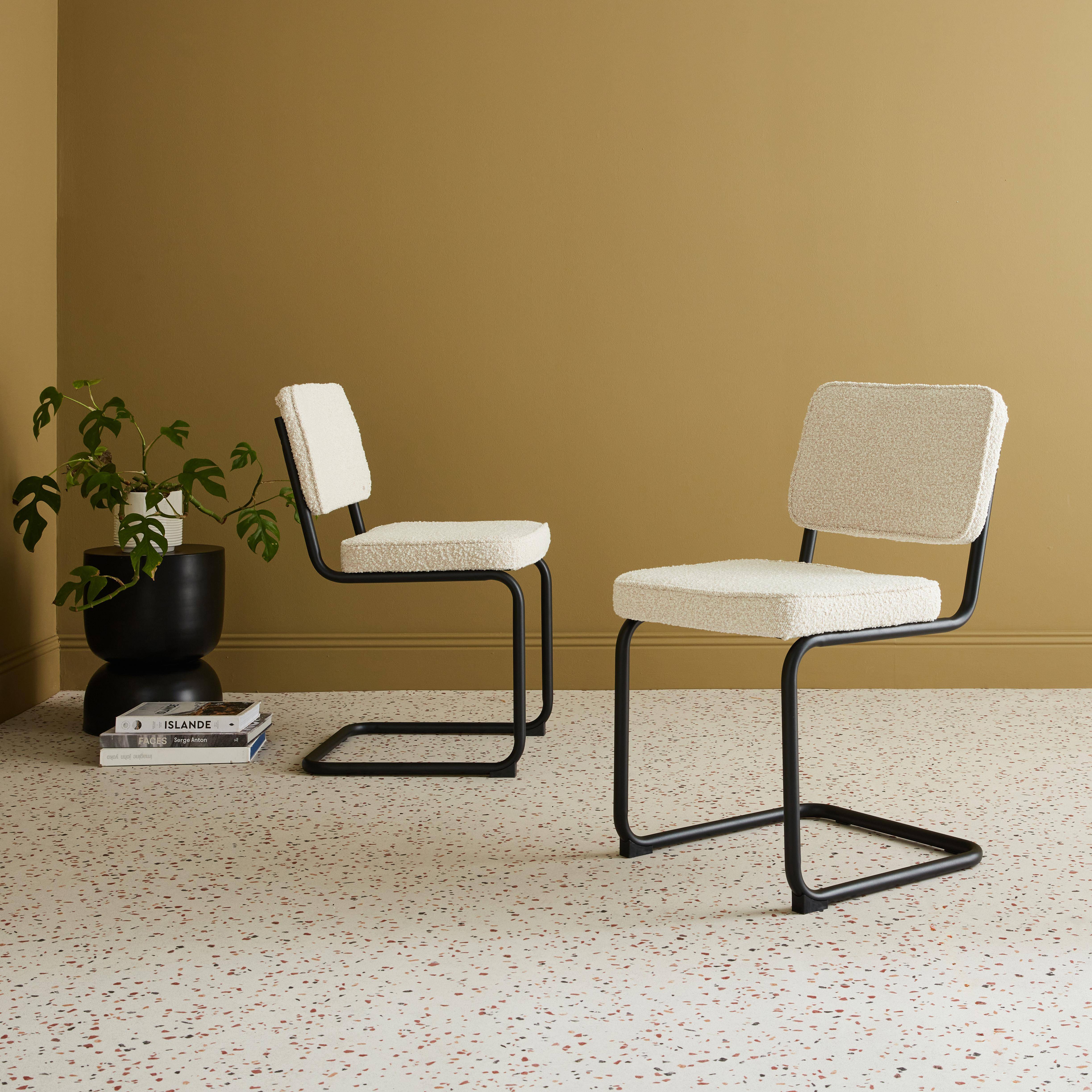 Lot de 2 chaises cantilever bouclette texturée blanc cassé, Maja, L46 x P54,5x H84,5cm,sweeek,Photo1