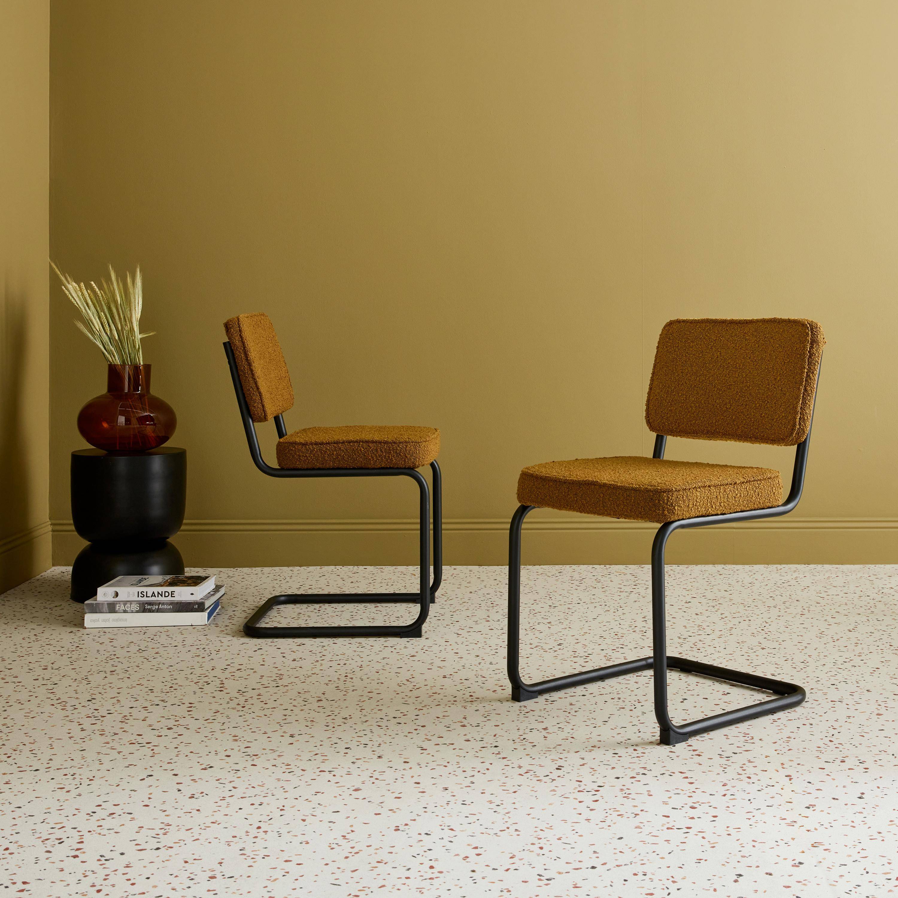 Lot de 2 chaises cantilever bouclette texturée ocre, Maja, L46 x P54,5x H84,5cm Photo2