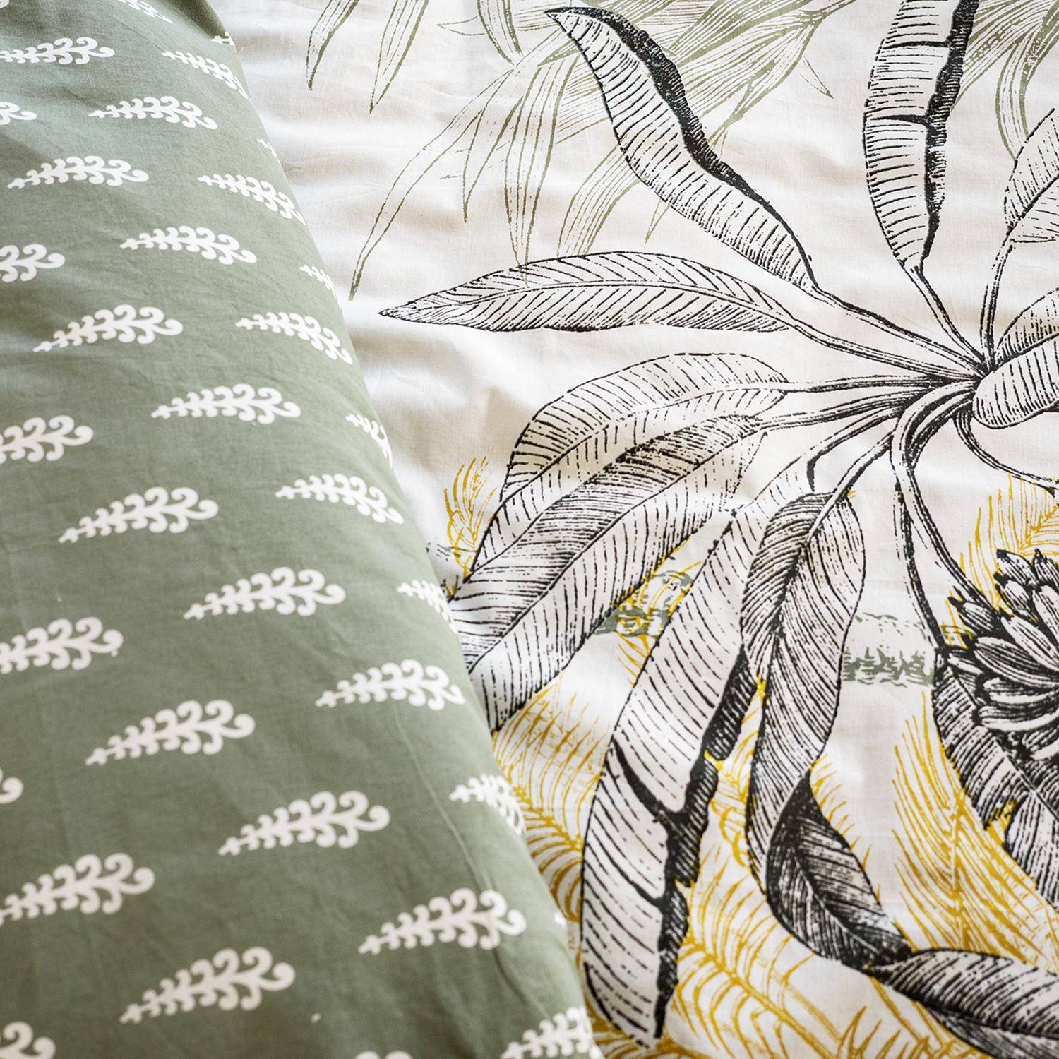 Parure de lit réversible imprimé palmiers en coton adouci, Palmera, 1 housse de couette, deux taies d'oreiller 240x220cm,sweeek,Photo3