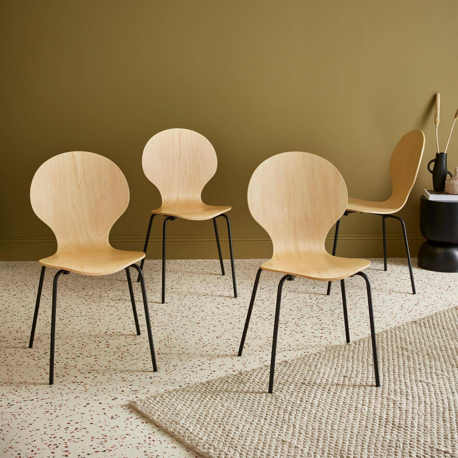 4er Set naturfarbene stapelbare Retro-Stühle, Hevea-Holz und Sperrholz, Stahlbeine, Naomi, B 43 x T 48 x H 87cm,sweeek,Photo1