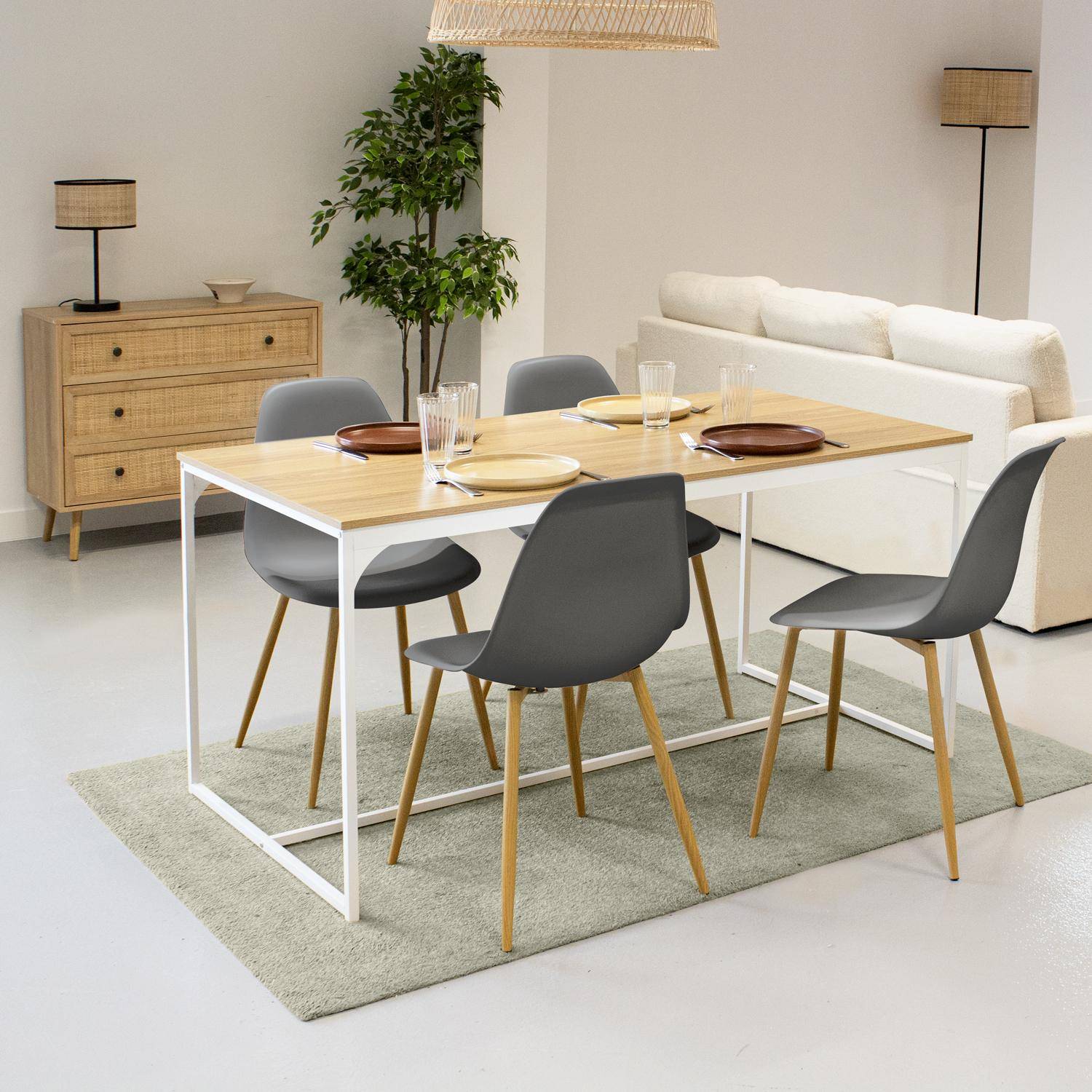 Rechthoekige eettafel van metaal en hout + 4 grijze Scandinavische stoelen,sweeek,Photo1