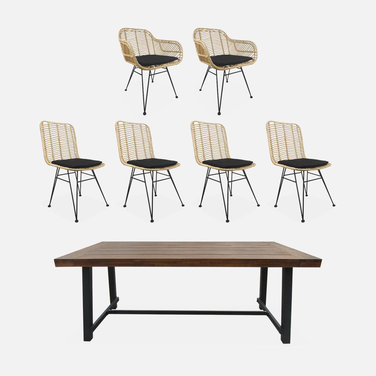 Table à manger bois et métal, 190cm + 2 fauteuils et 4 chaises en rotin naturel, coussins noirs  Photo1