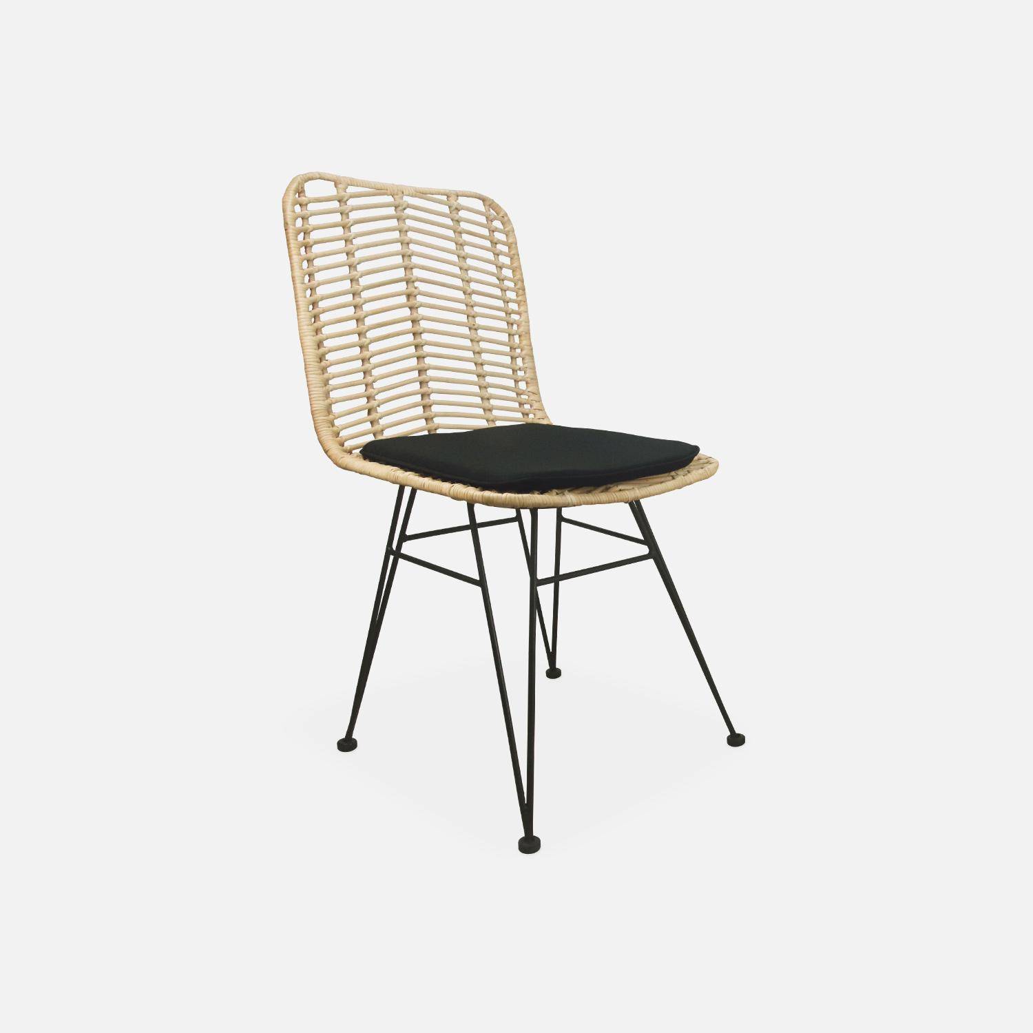 Table à manger bois et métal, 190cm + 2 fauteuils et 4 chaises en rotin naturel, coussins noirs  Photo4