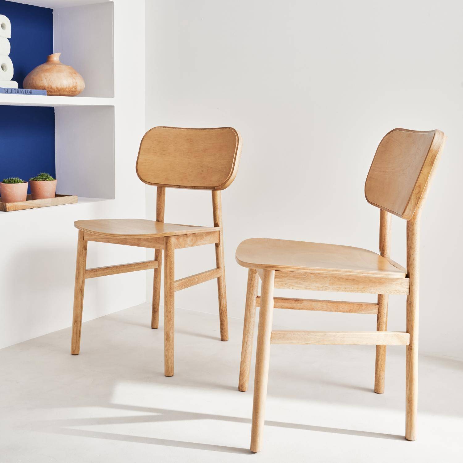 Pair of hevea wood chairs, Natural