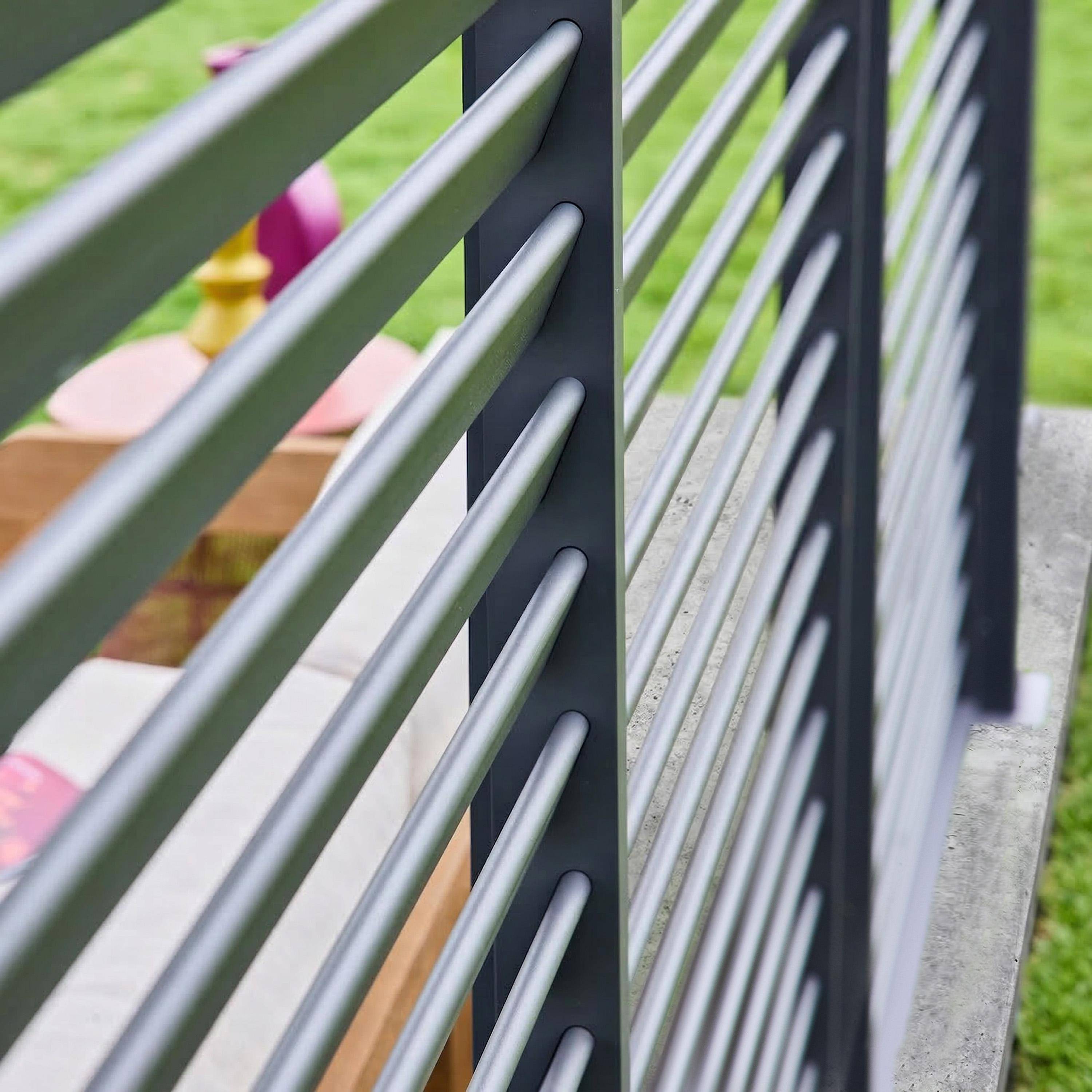 Louvered pergola aluminium 4 x 3m and 3 130cm louver panels anthracite - Triomphe Photo3