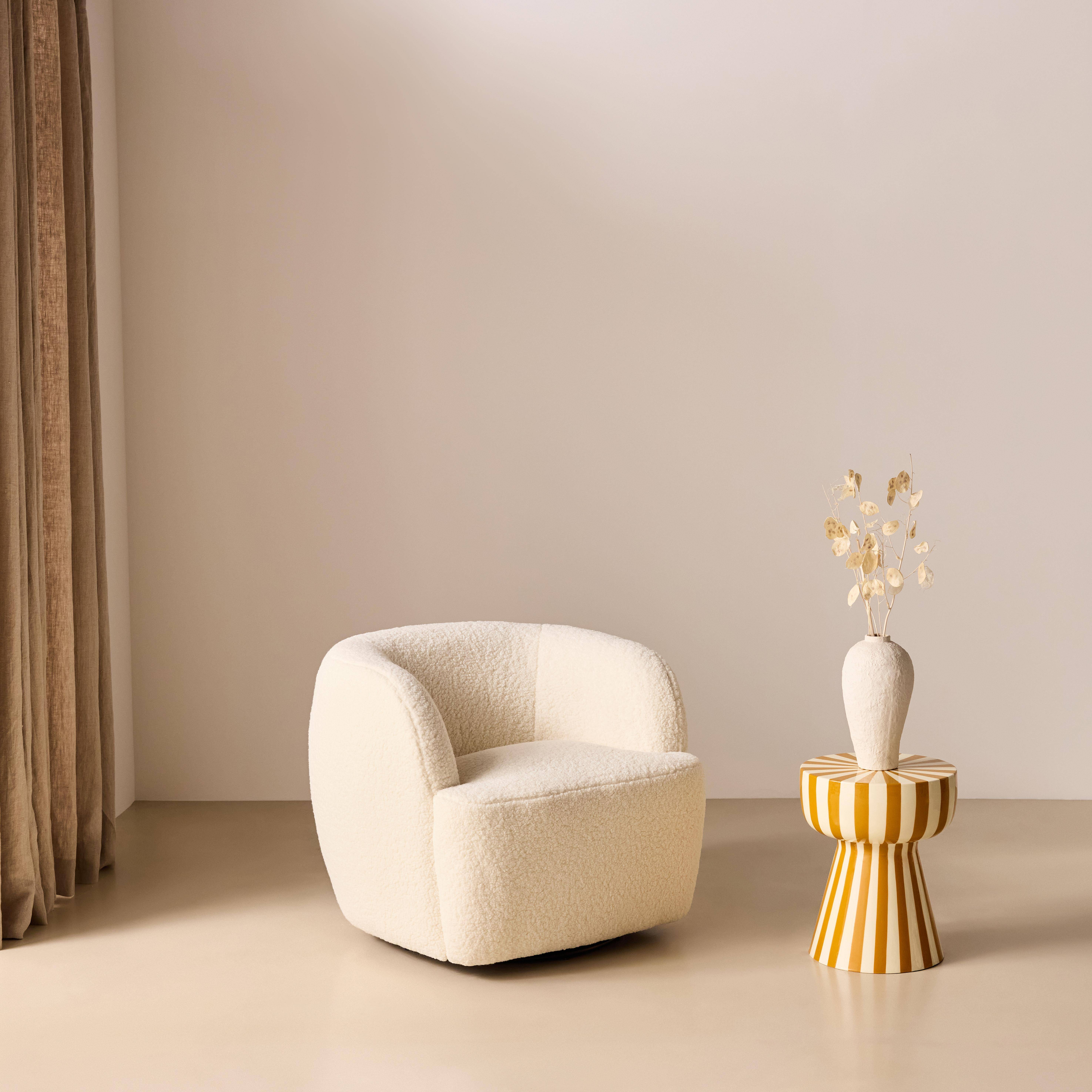 Ronde draaifauteuil in boucléstof, Laya, B 79,5 x D 77,5 x H 67cm,sweeek,Photo3