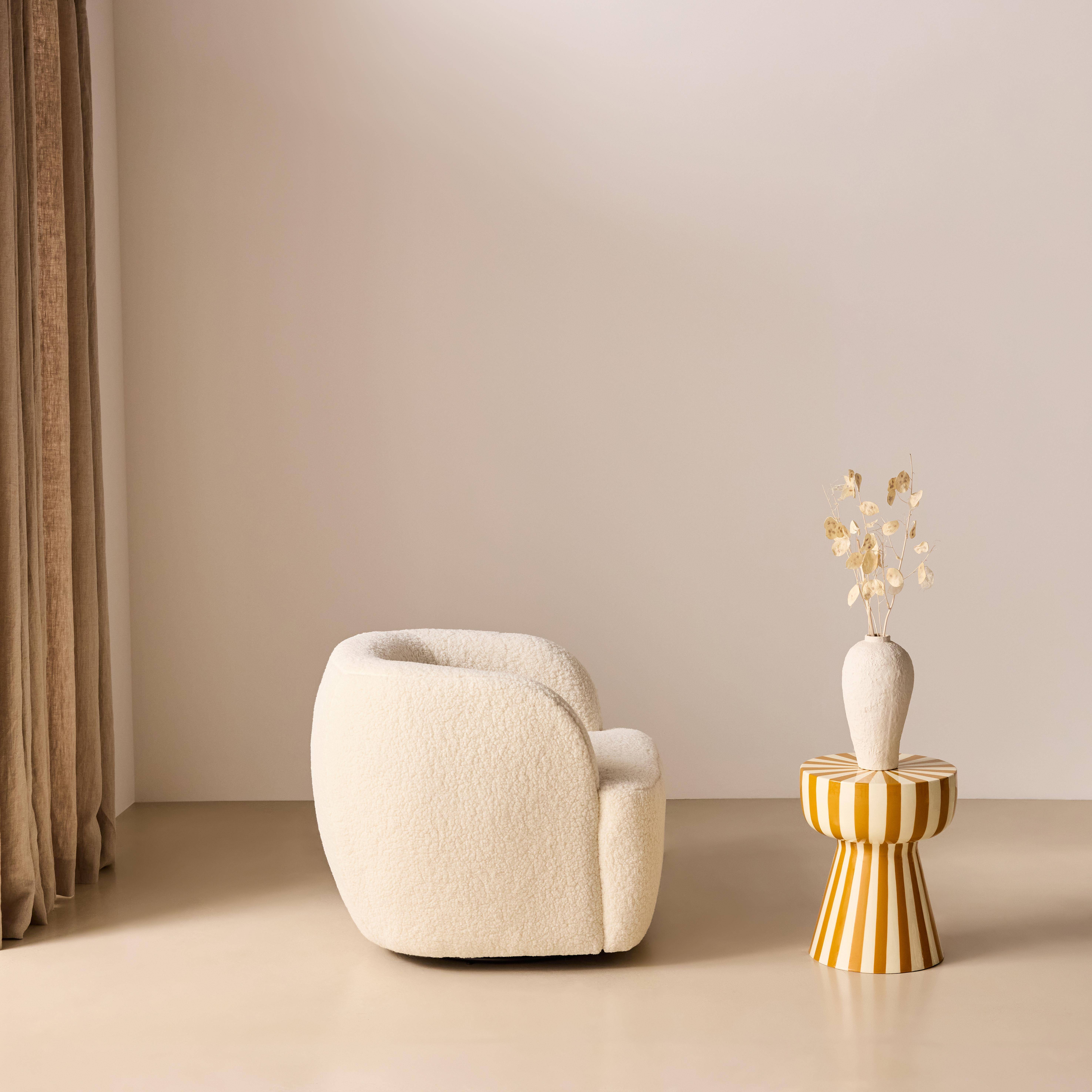 Ronde draaifauteuil in boucléstof, Laya, B 79,5 x D 77,5 x H 67cm Photo4
