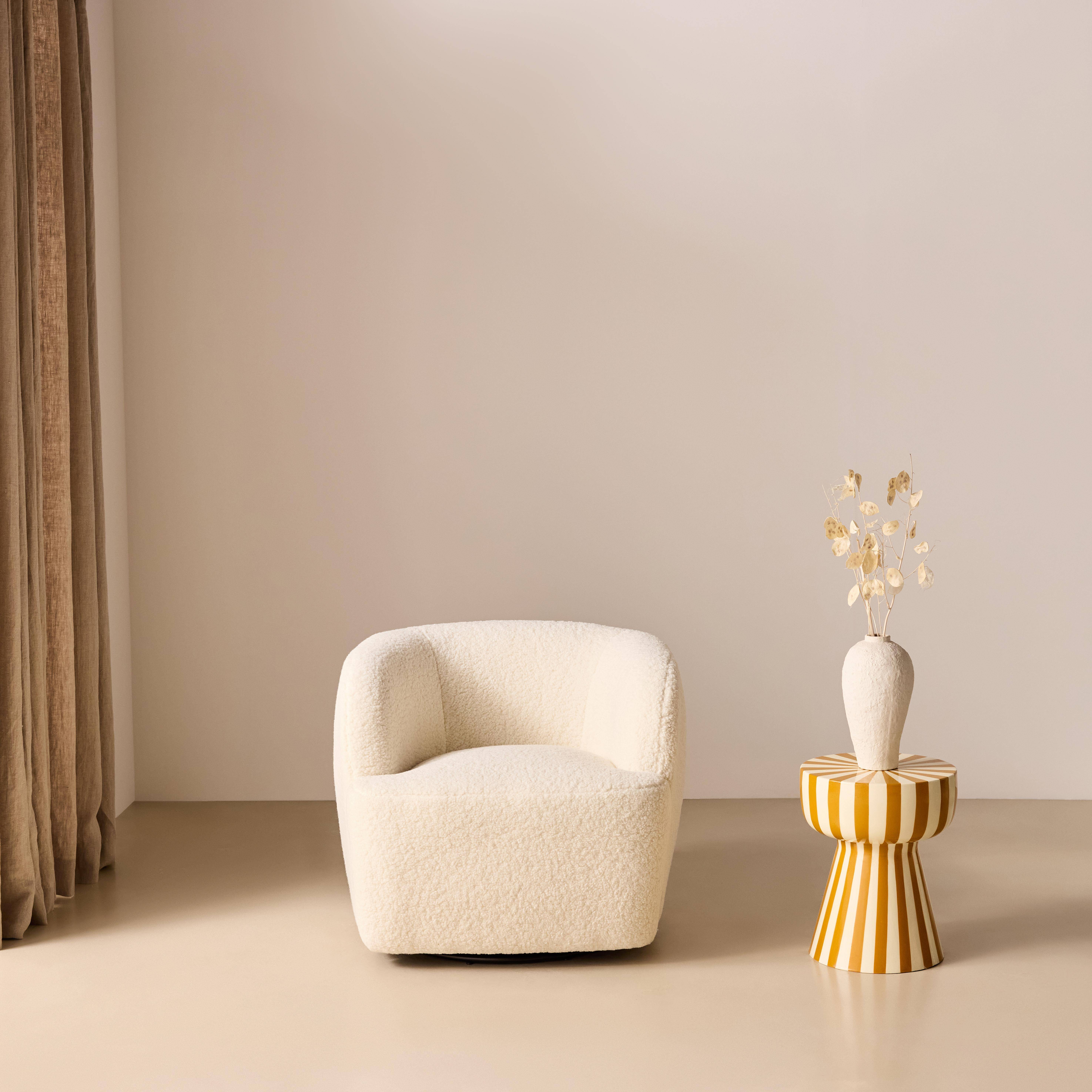Ronde draaifauteuil in boucléstof, Laya, B 79,5 x D 77,5 x H 67cm Photo1