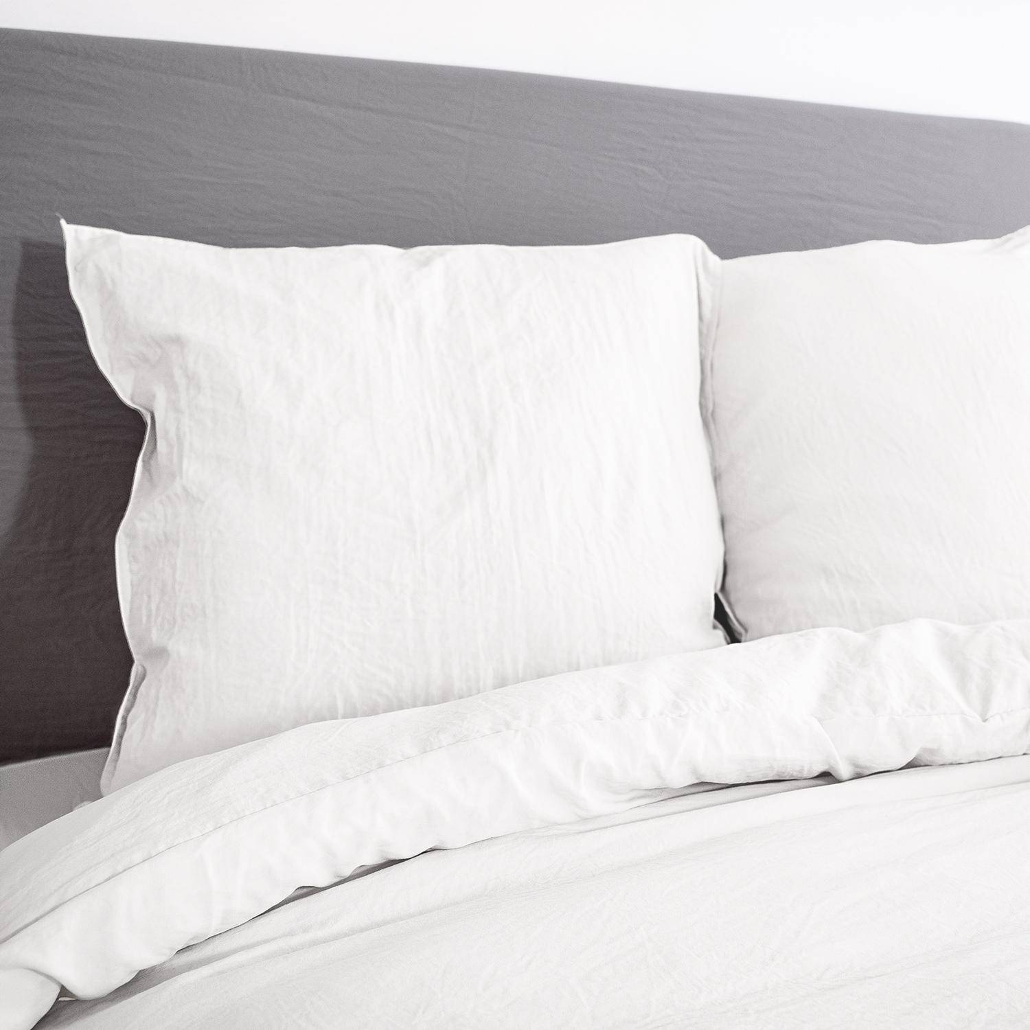 Parure de lit en microfibre lavée, blanc, 240 x 220cm pour lit 2 places avec 1 housse de couette et 2 taies d'oreillers,sweeek,Photo2