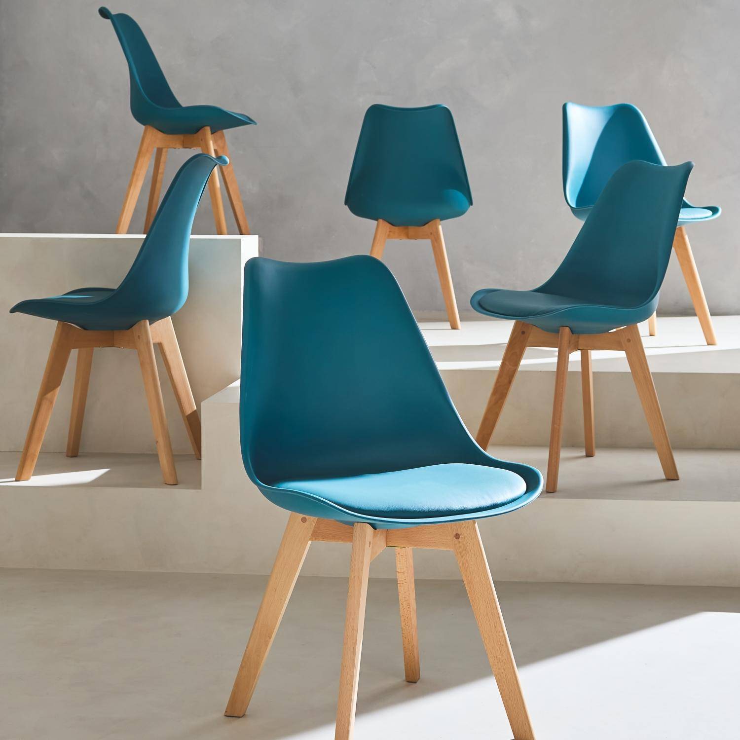 Set di 6 sedie scandinave imbottite, con gambe in legno per sala da pranzo, Nils, Blu, 47x55x81 cm Photo1