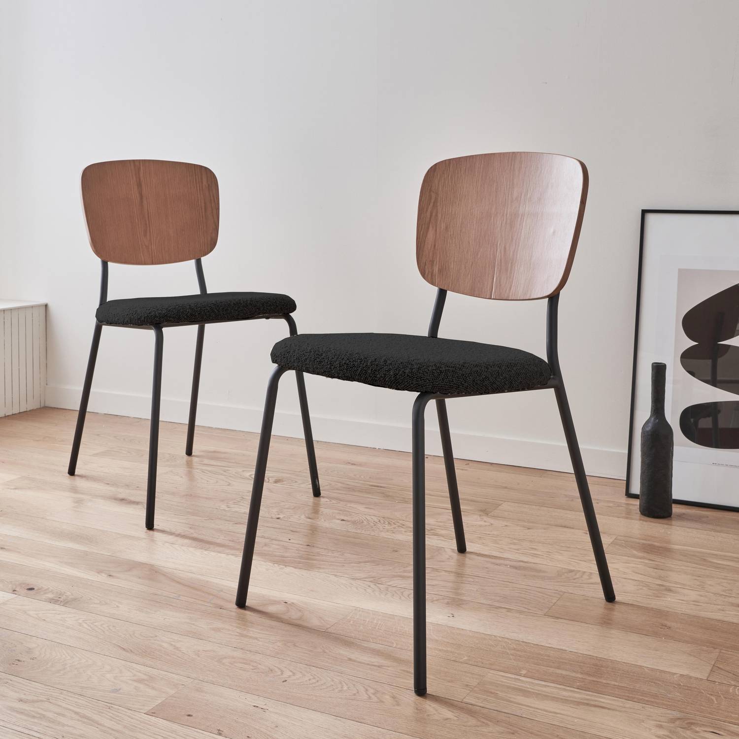 Lot de 2 chaises assise bouclette texturée noire, dossier bois de peuplier courbé, pieds en métal noir mat Photo1