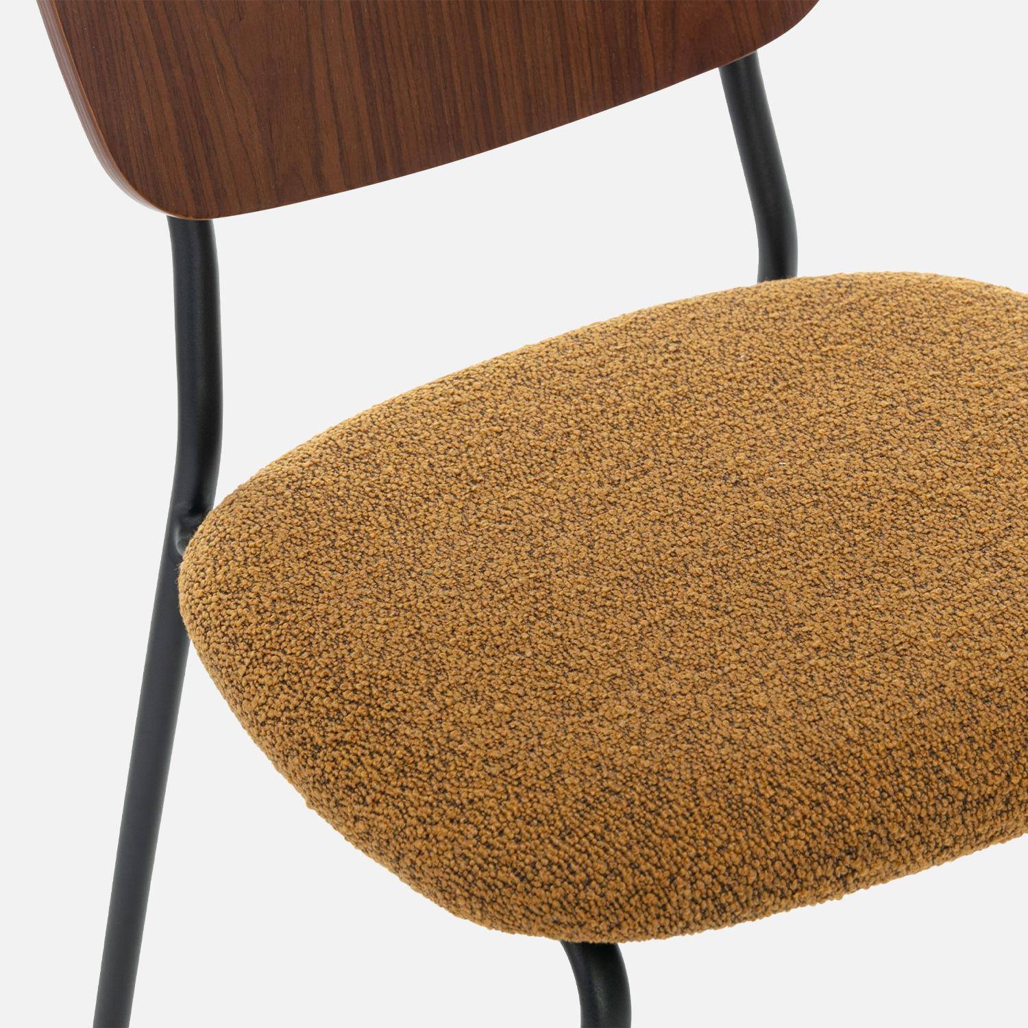 Lot de 2 chaises assise bouclette texturée moutarde, dossier bois de peuplier courbé, pieds en métal noir mat Photo6