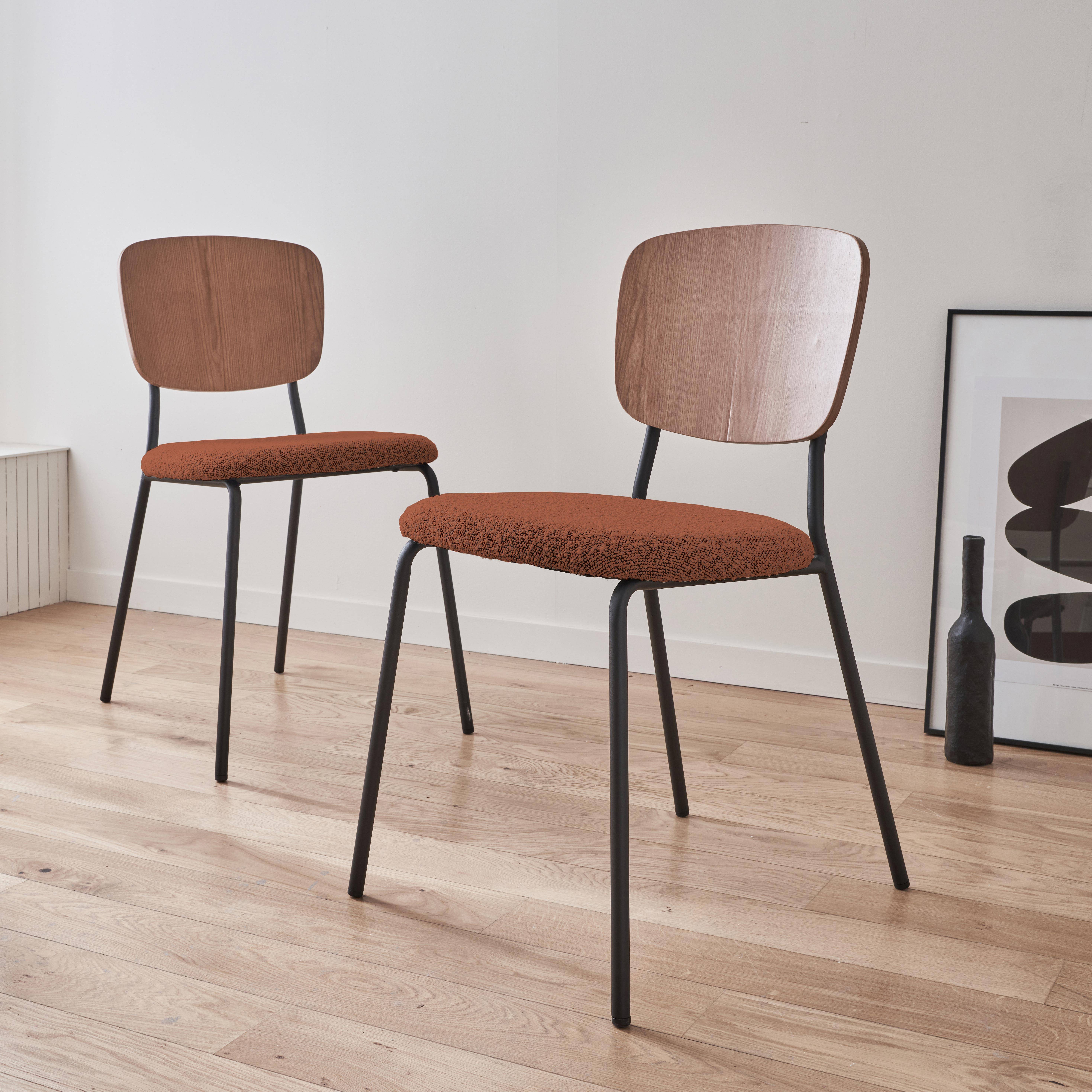 2er Set Stühle mit strukturiertem Bouclé-Sitz in terrakotta, Rückenlehne aus gebogenem Pappelholz, Beine aus mattschwarzem Metall,sweeek,Photo1