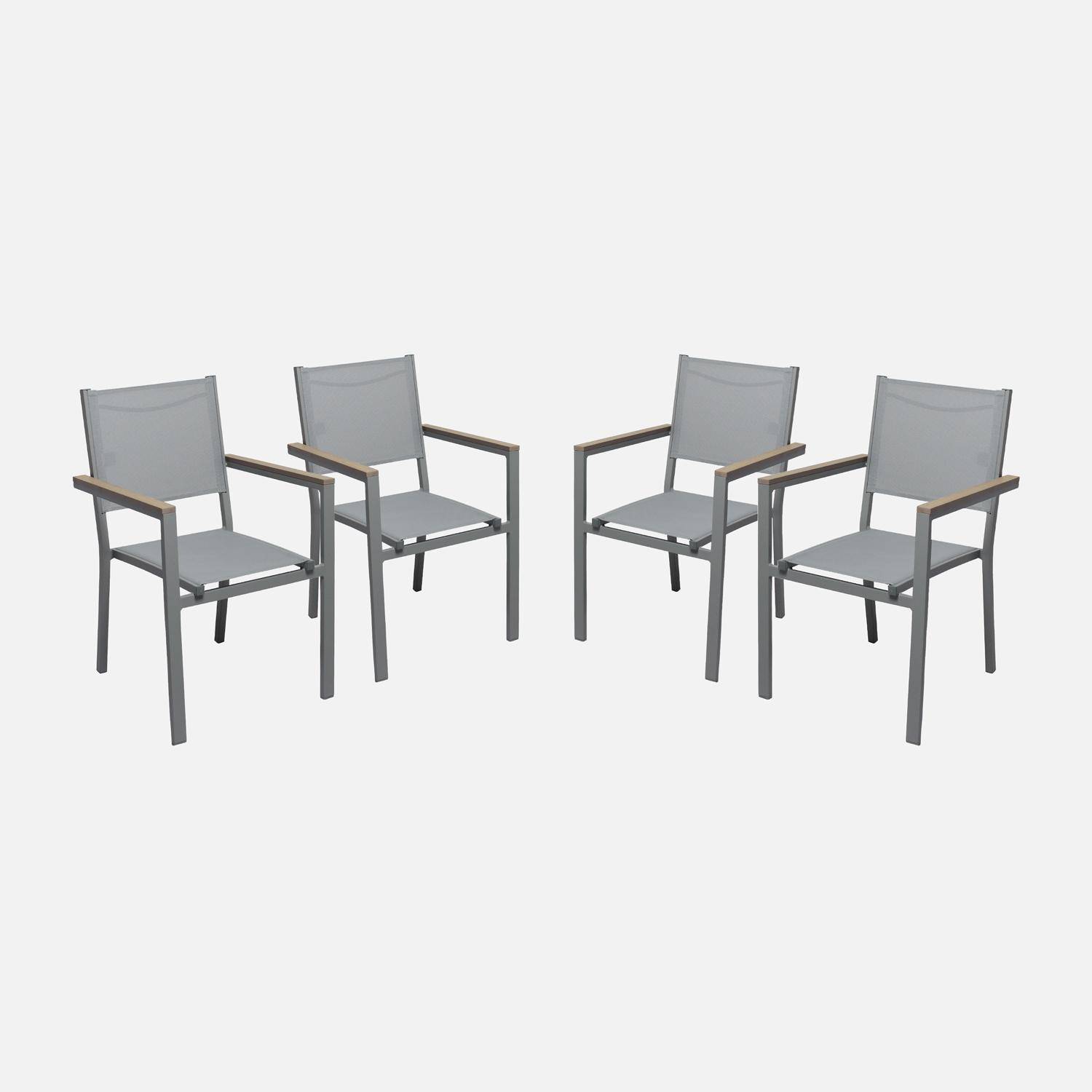 Lot de 4 chaises de jardin empilables avec structure en aluminium gris clair et assise/dossier en textilène Photo1