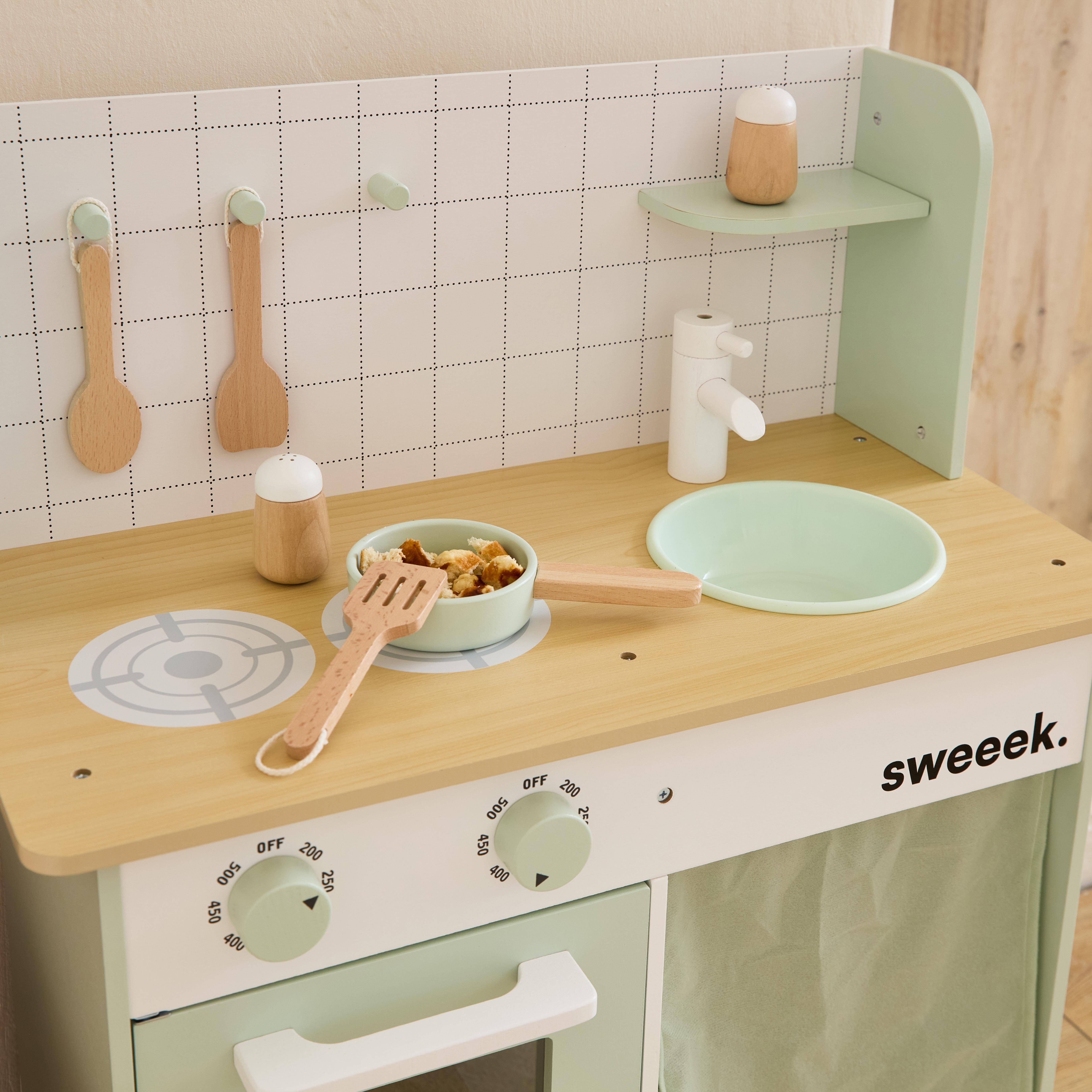 Cuisine en bois vert céladon cocotte pour enfant avec accessoires ,sweeek,Photo2