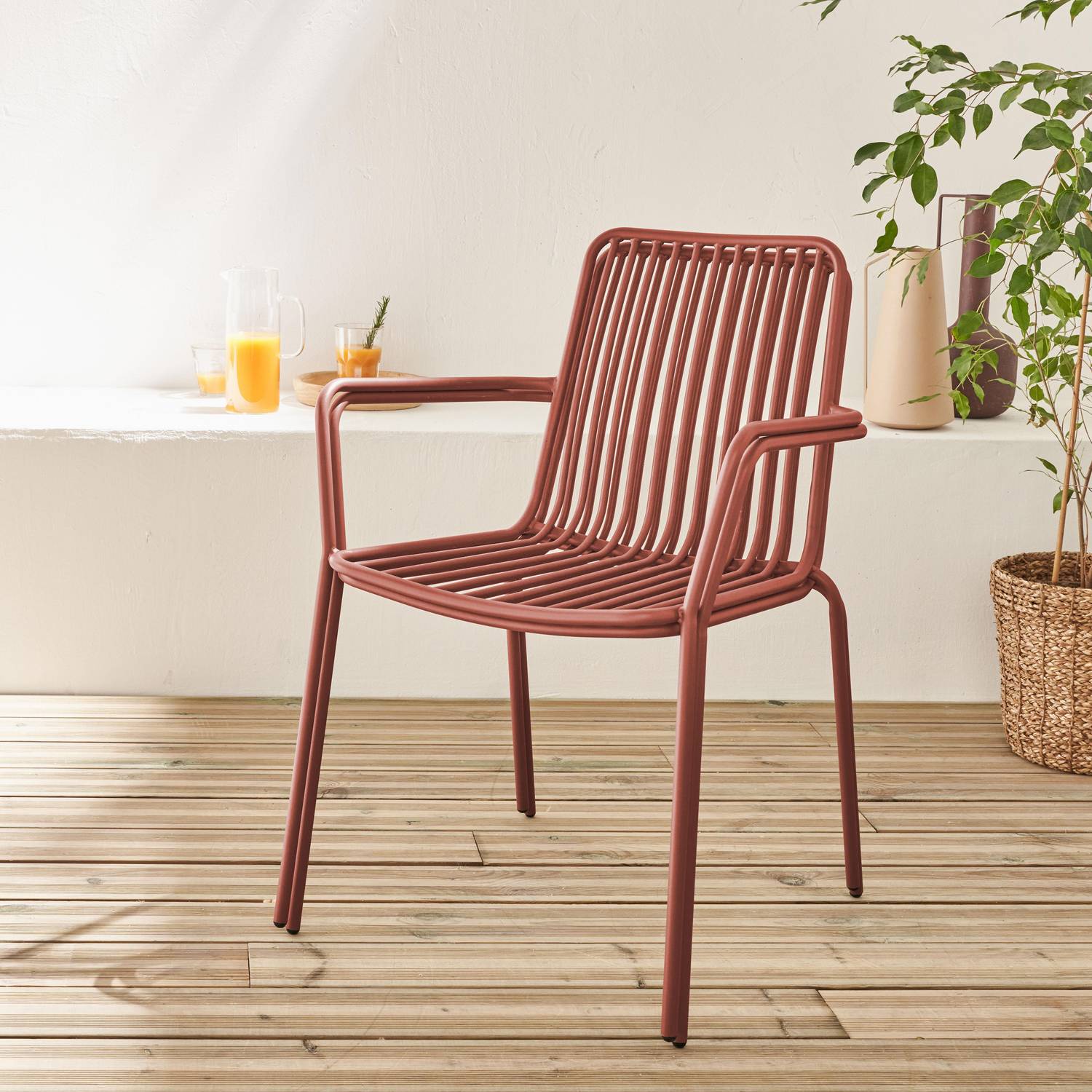 2er Set stapelbare terrakottafarbene Stühle aus Stahl, mit Armlehnen - Florida Photo2