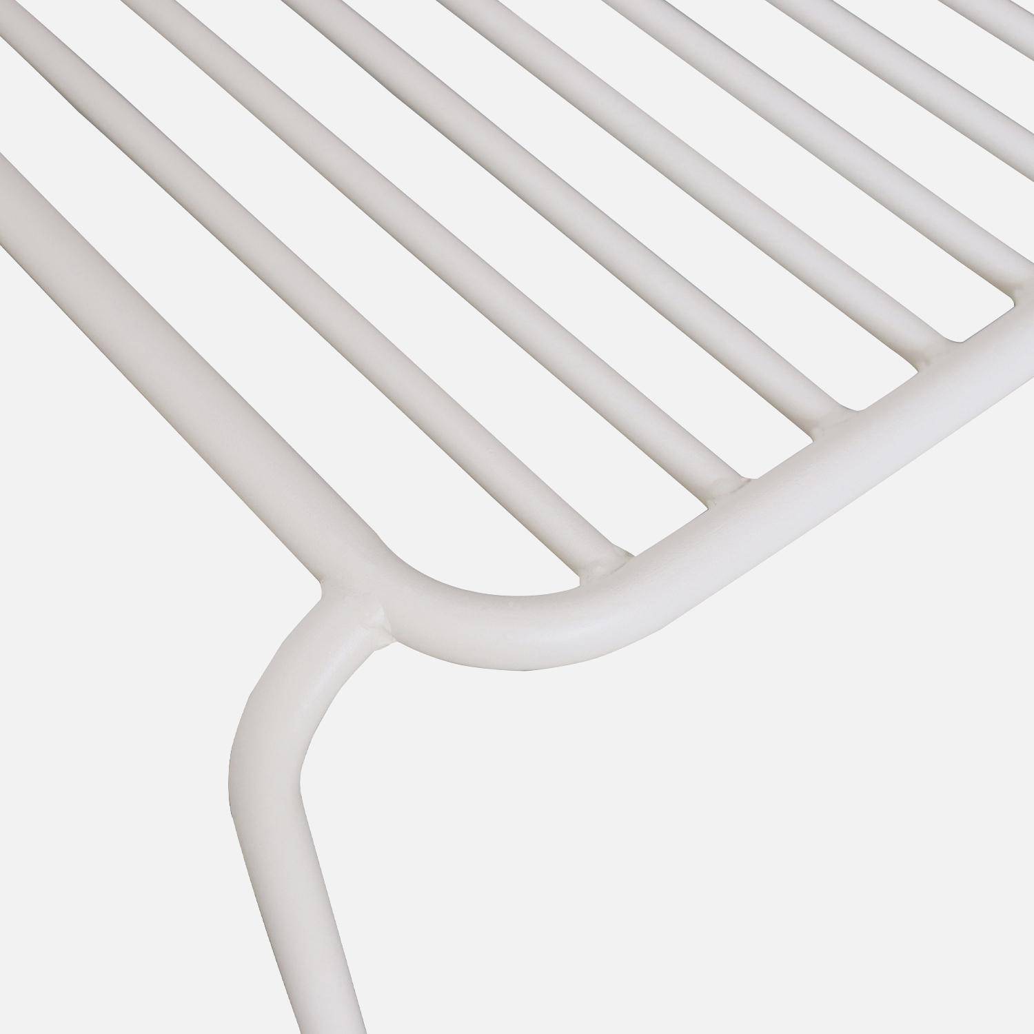 Lot de 2 chaises de jardin en acier blanc , empilables, design linéaire  Photo4