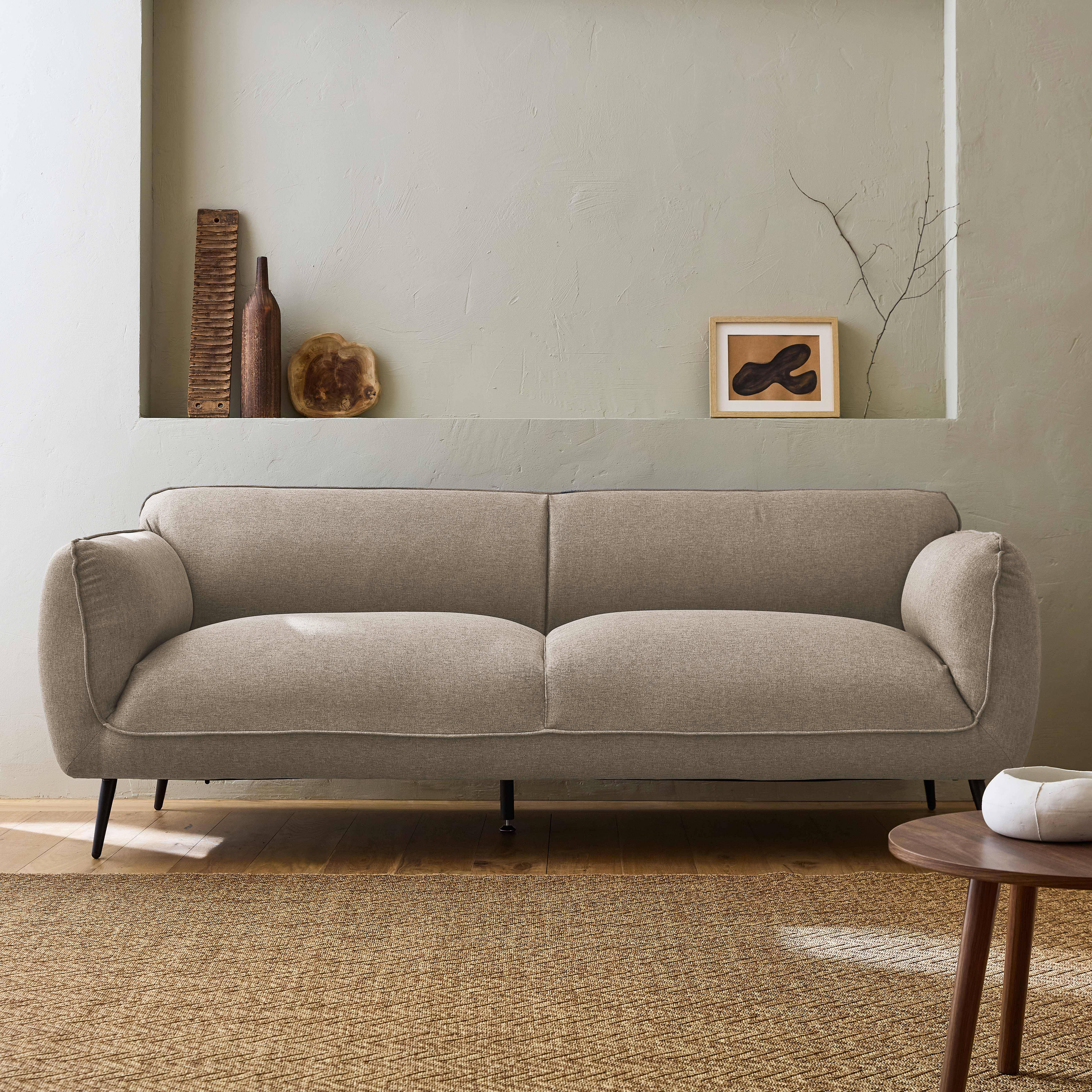3-Sitzer-Sofa mit Stoffbezug in beige und schwarzen Metallfüßen - Soft Photo1