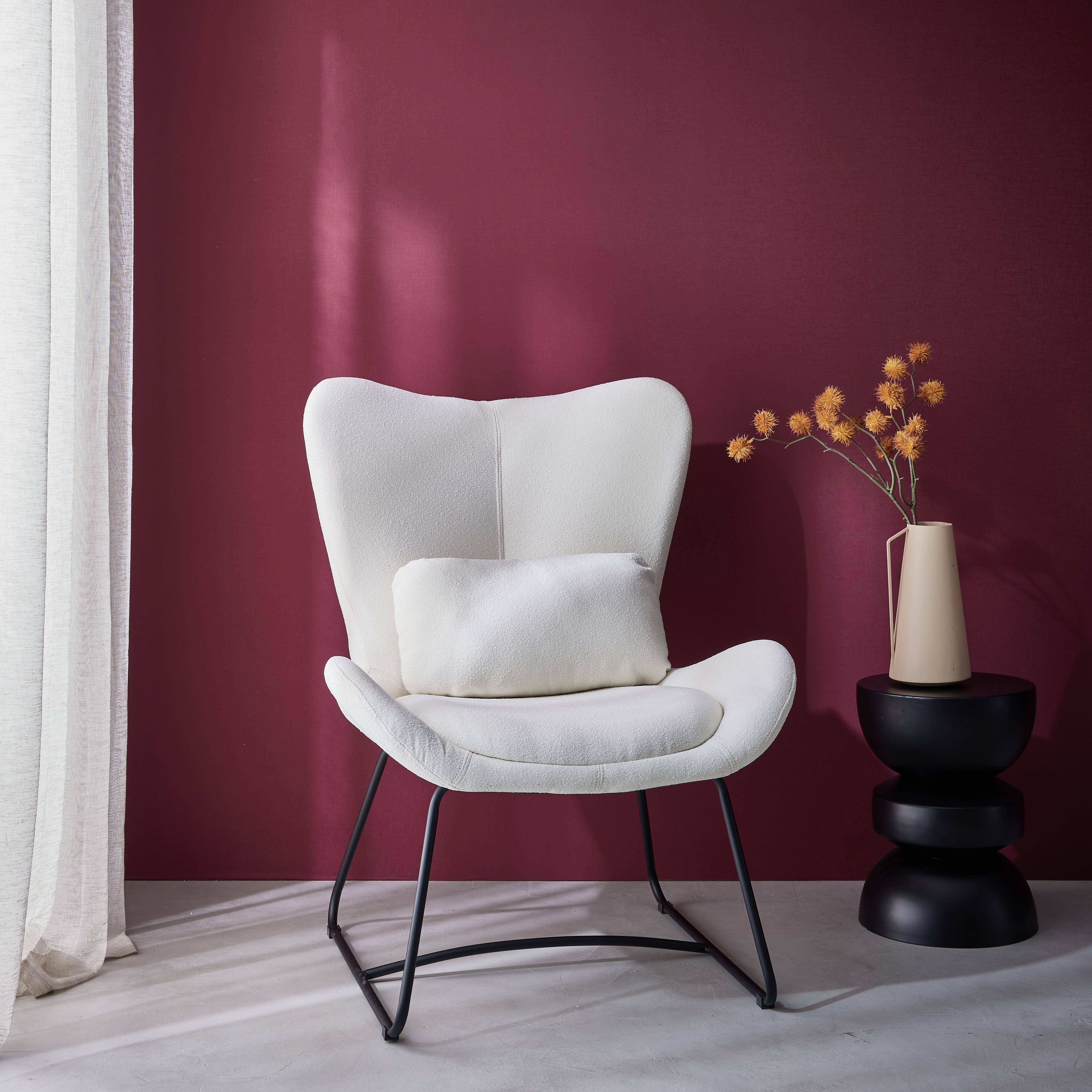 Witte stoffen fauteuil met bijgeleverd kussen Nina, B 75 x D 78 x H 101cm,sweeek,Photo1