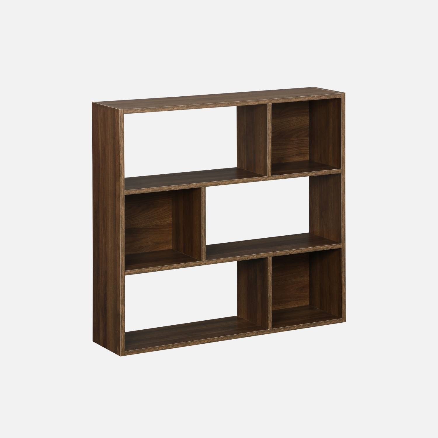 Walnootkleurige boekenkast met 3 planken, 6 vakken I sweeek