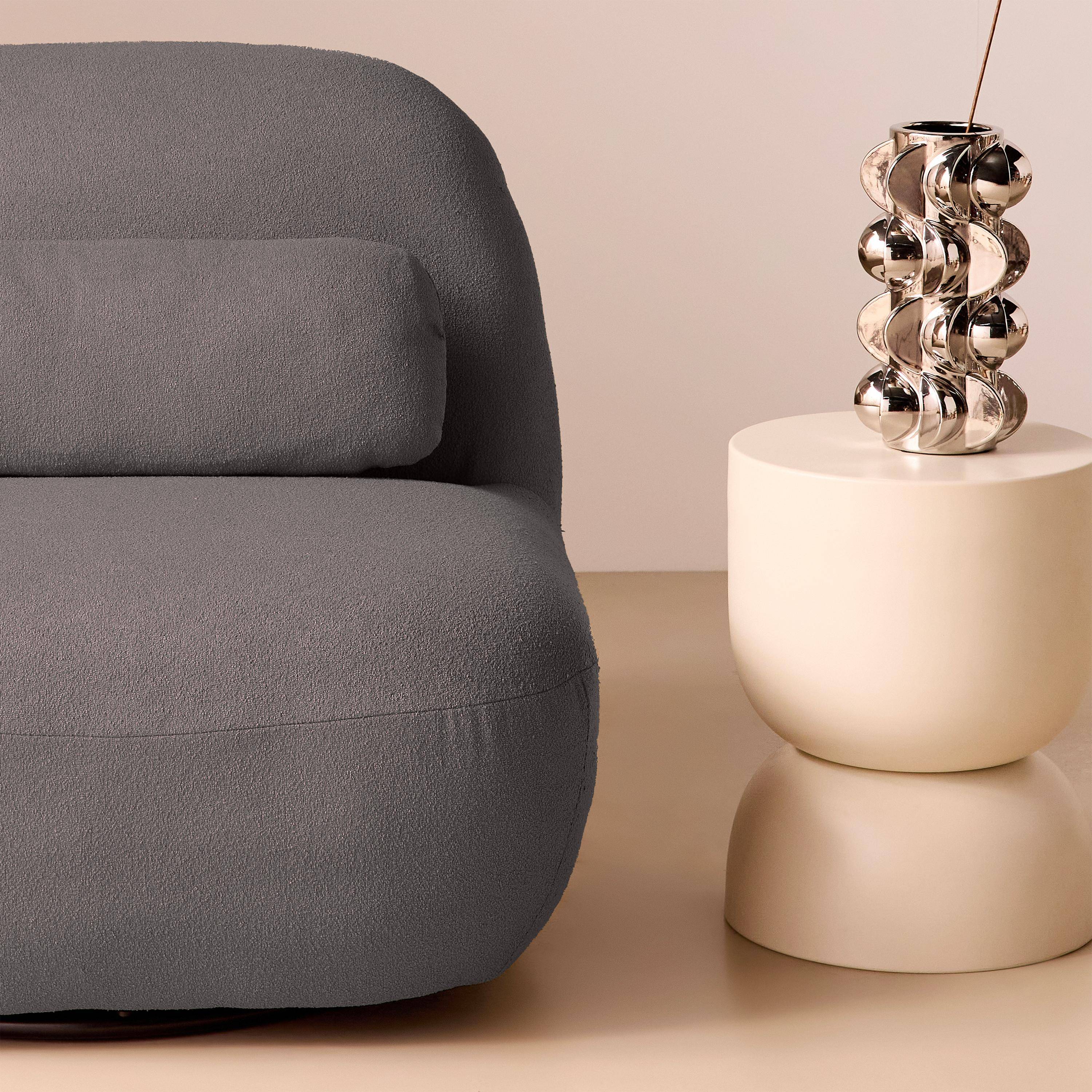 Fauteuil pivotant 360° en bouclette texturée gris souris, piètement en métal noir mat - SPINO,sweeek,Photo2