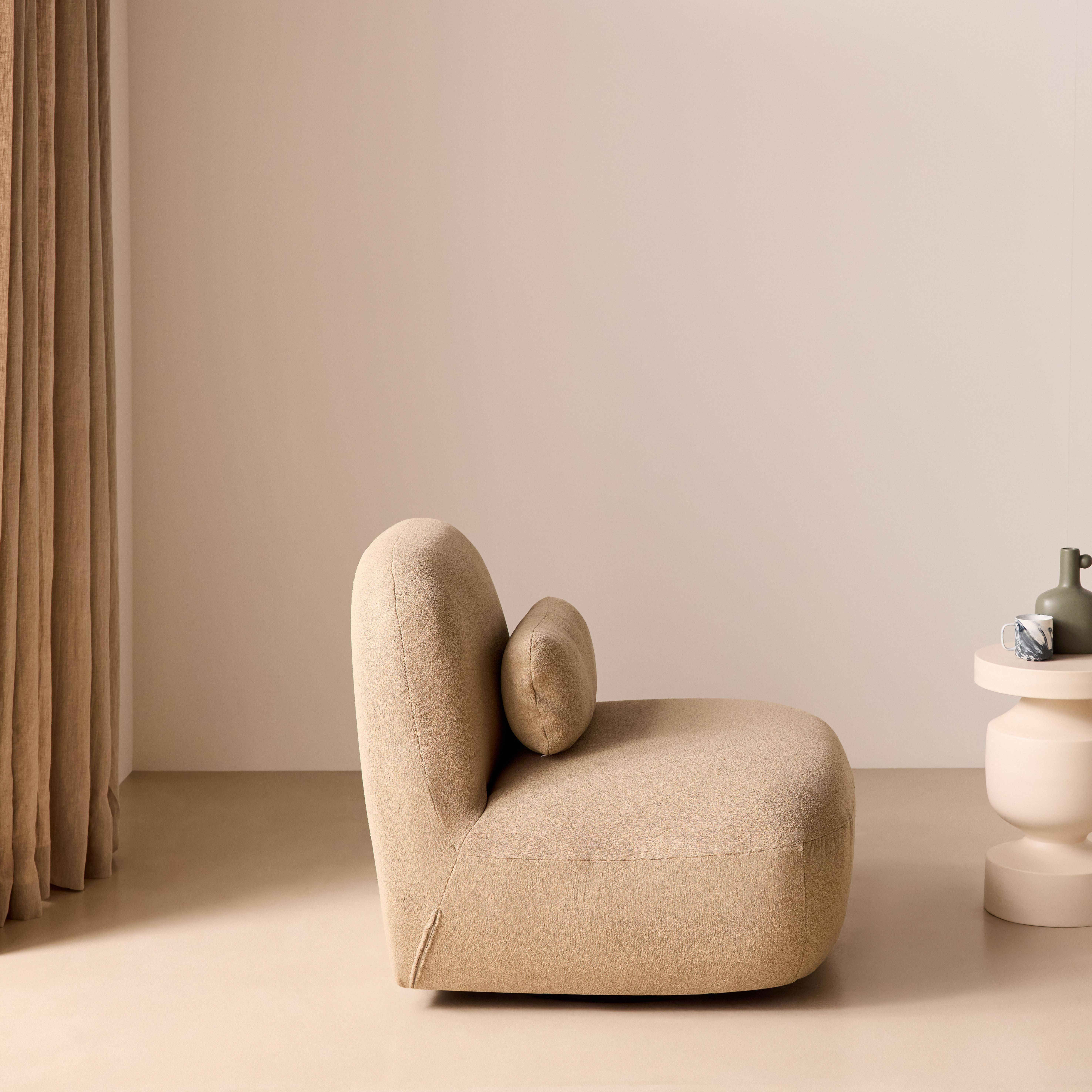 Fauteuil pivotant 360° en bouclette texturée beige, piètement en métal noir mat - SPINO,sweeek,Photo4