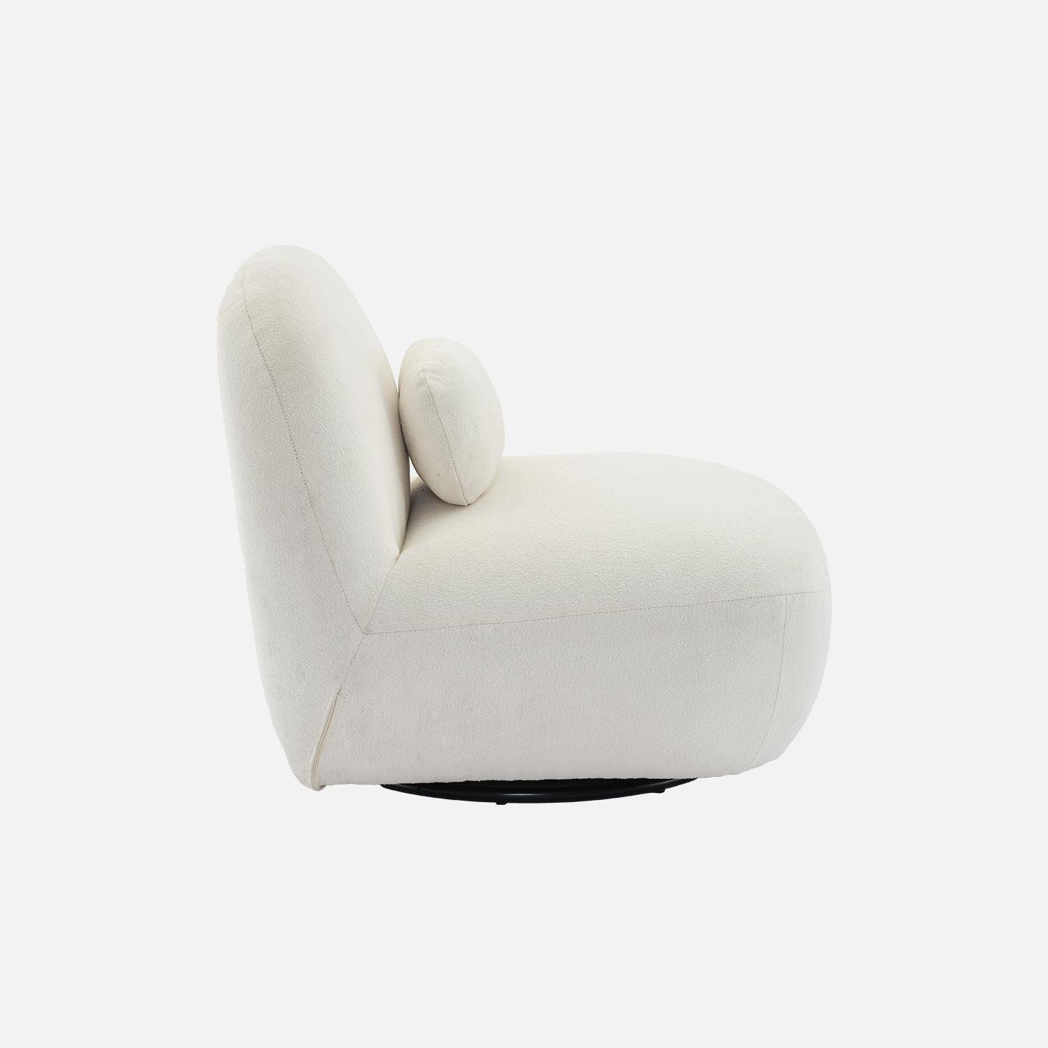 360° draaibare fauteuil in crèmewitte boucléstof, matzwart metalen onderstel, Spino Photo3
